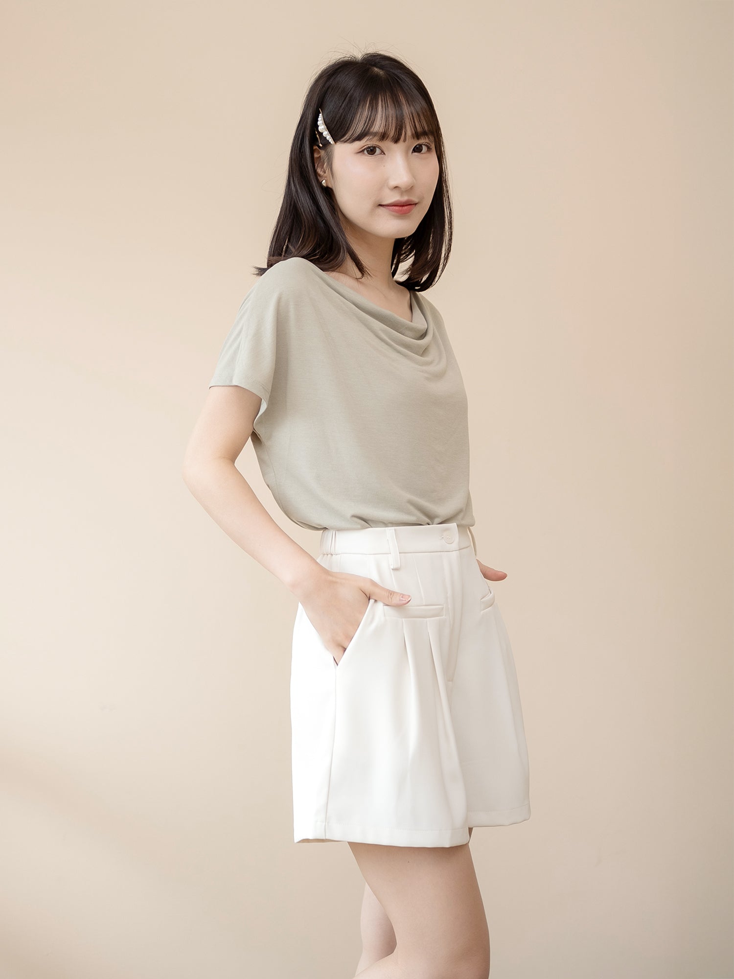 闊腿短西褲
