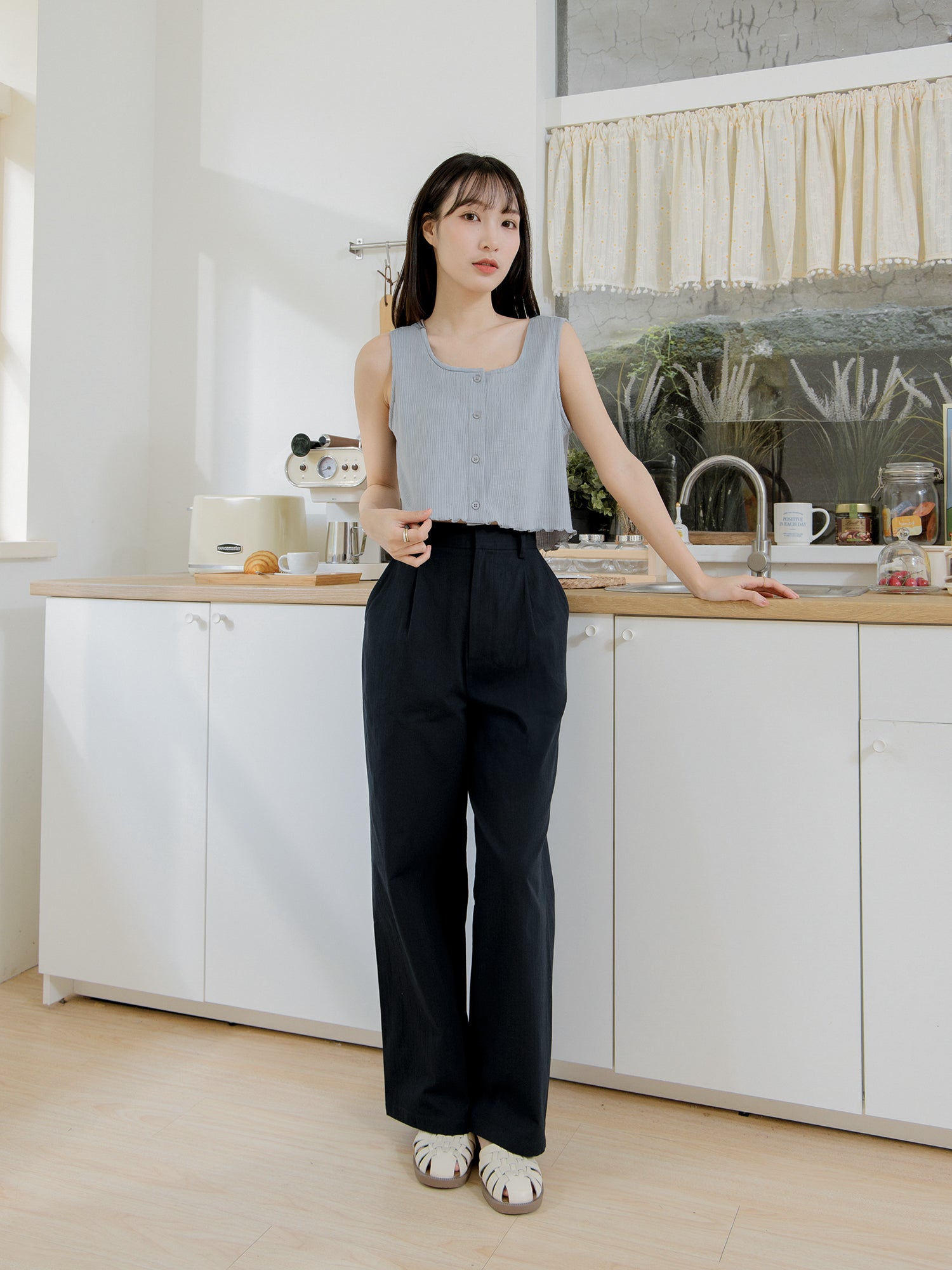Buttoned Sleeveless Top