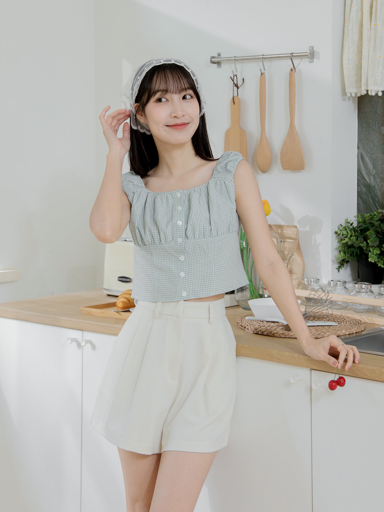 小格紋排扣上衣