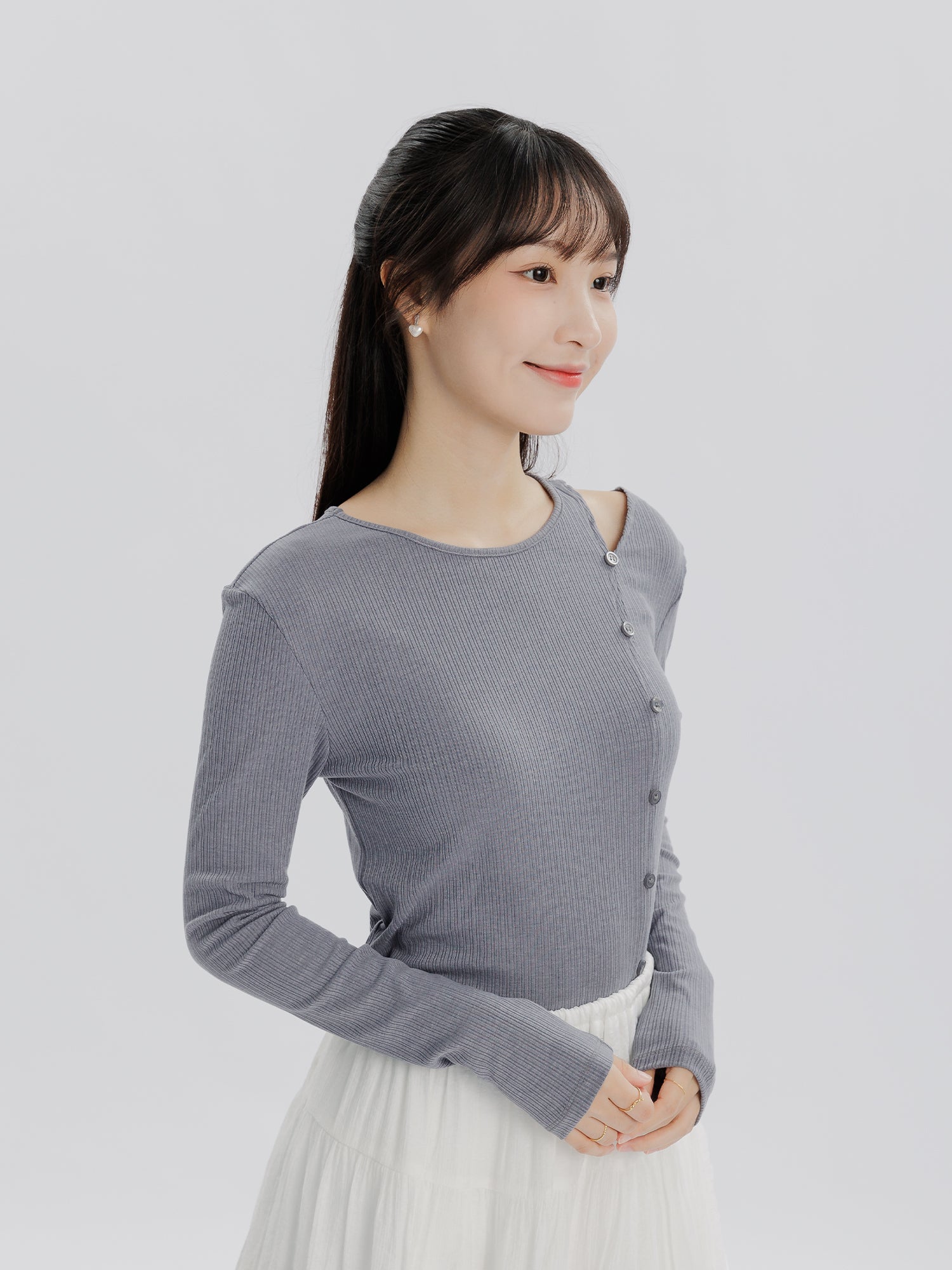 Lucia 小鏤空造型上衣