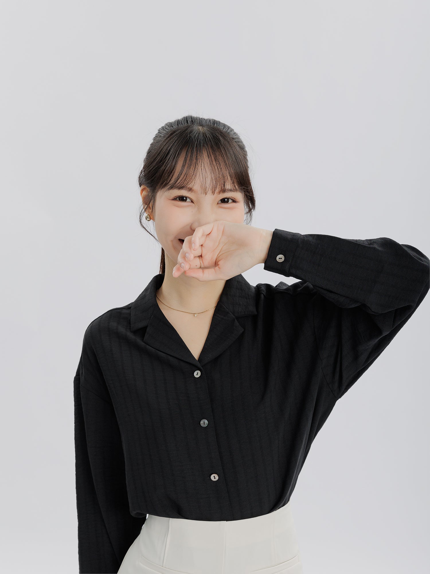 小翻領垂感襯衫