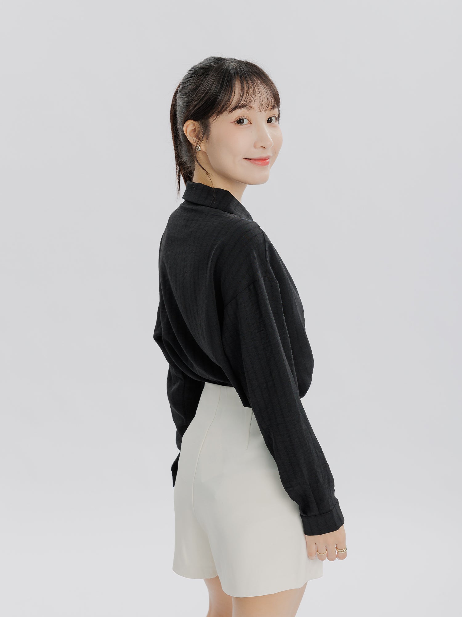 小翻領垂感襯衫