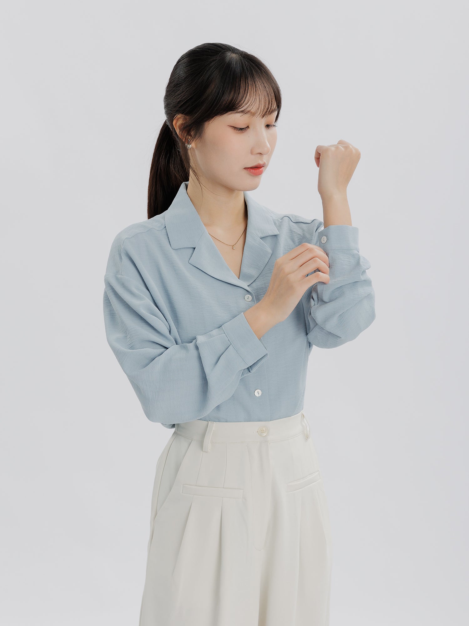小翻領垂感襯衫