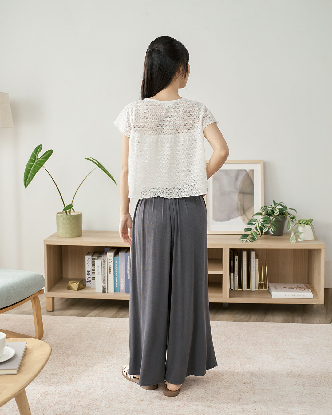 Mesh Flutter Sleeve Top