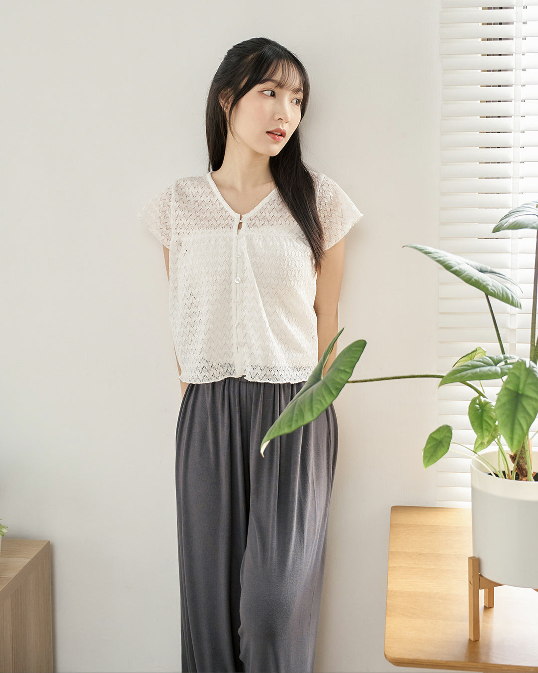 Mesh Flutter Sleeve Top