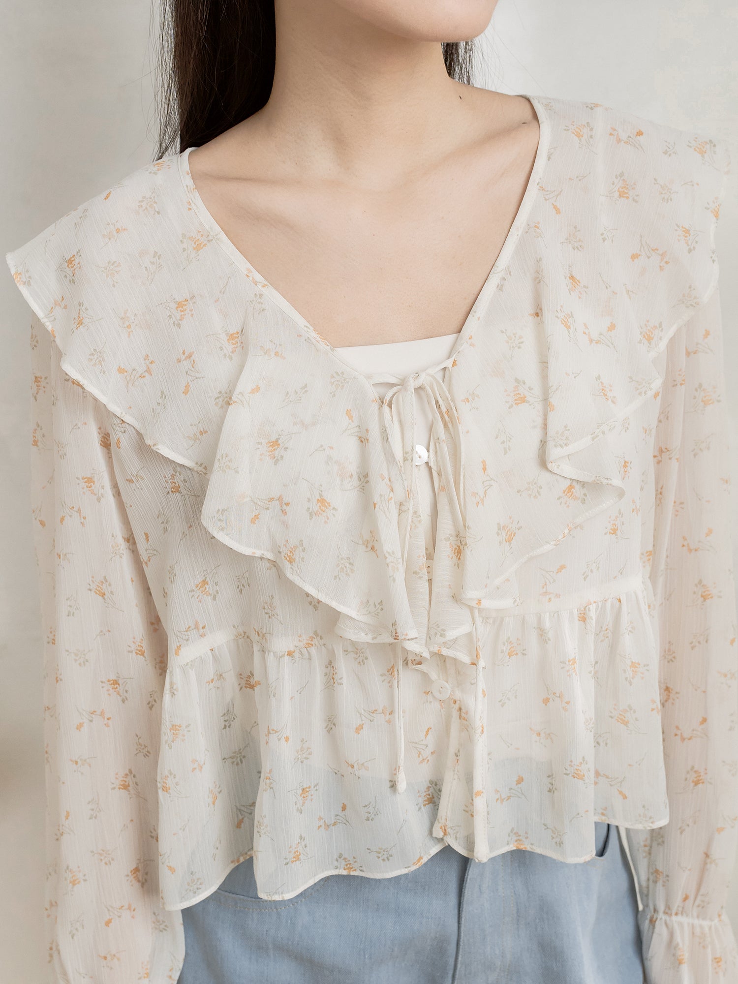 Floral Print Ruffle Blouse