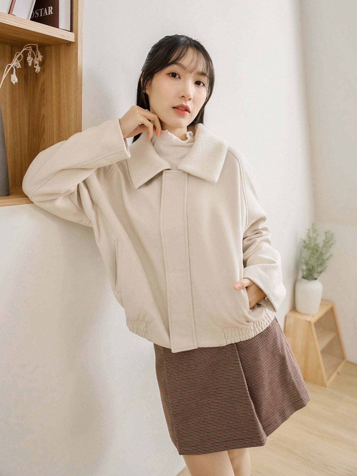 Premium Bomber Coat (Detachable Fluffy Collar)