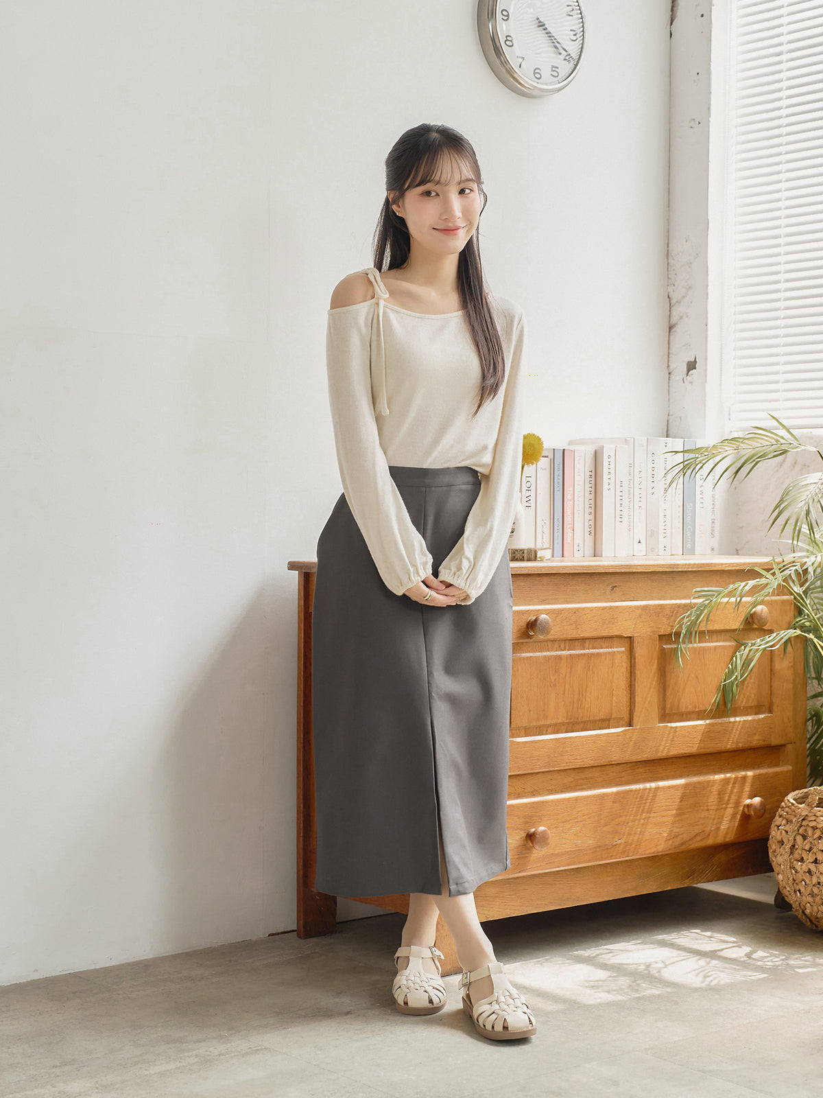 Elegant Front Slit Pencil Skirt