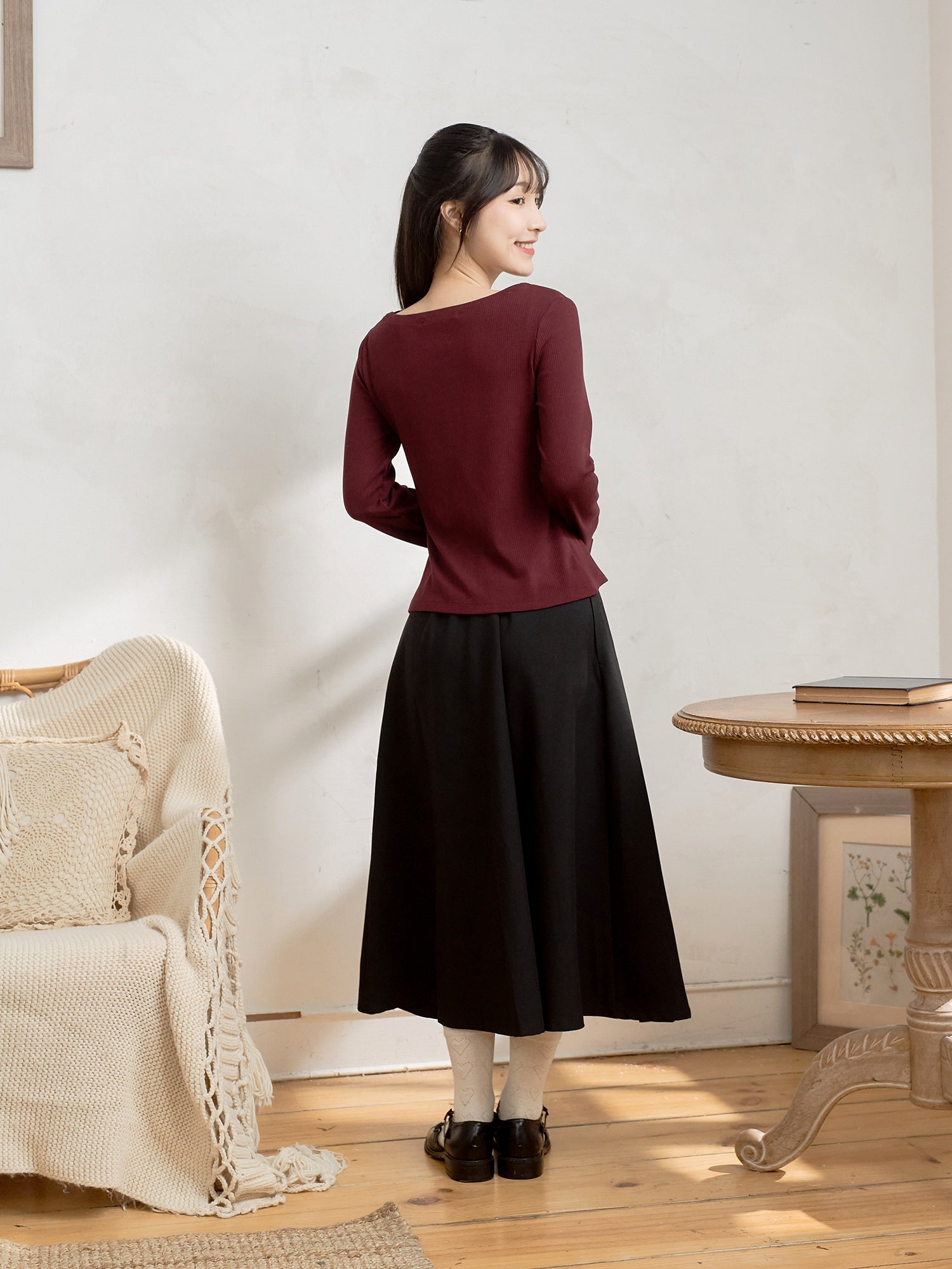 假兩件鏤空上衣