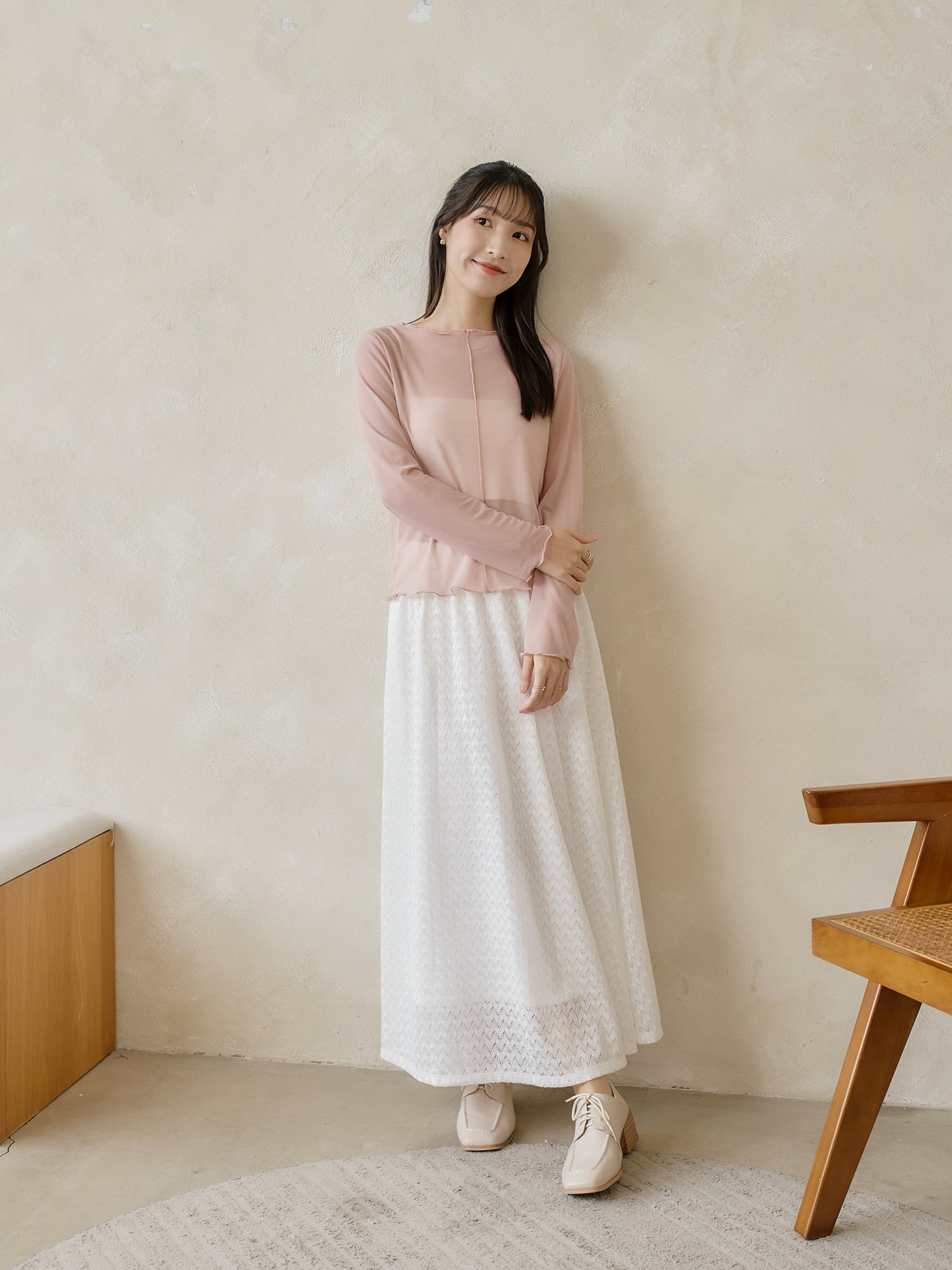 日系滾邊透膚上衣