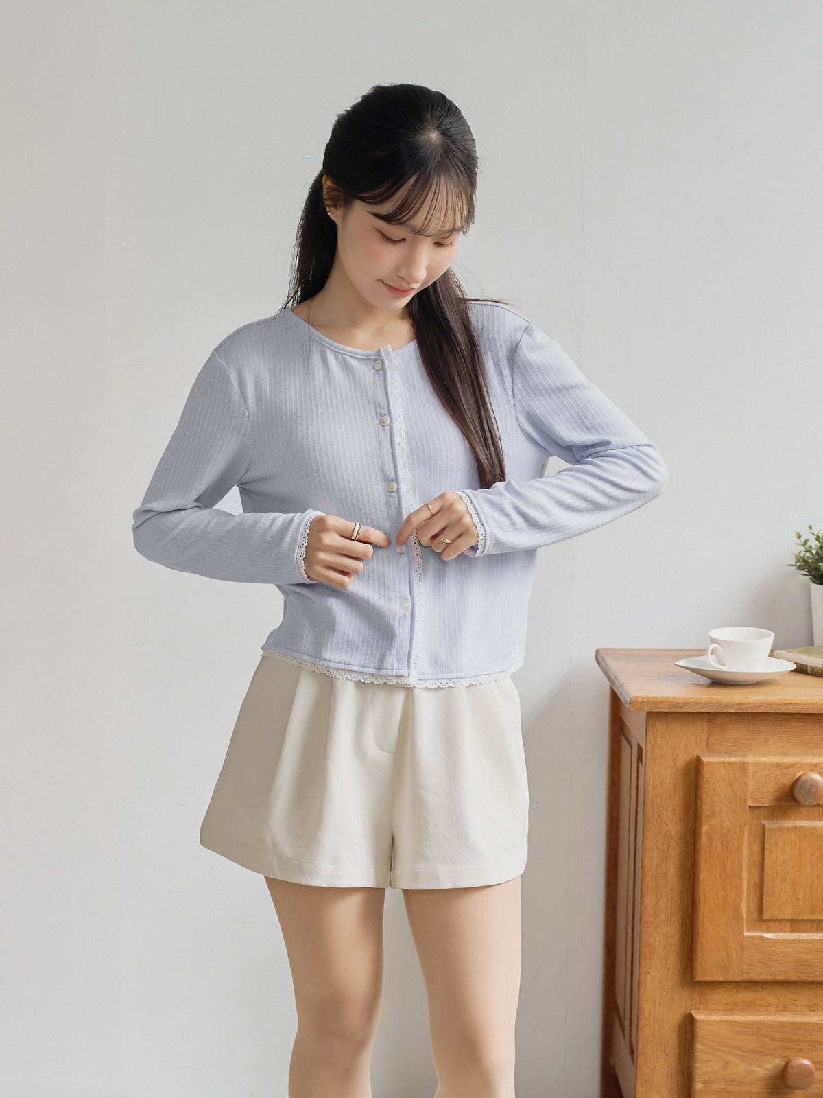 Contrast Buttoned Lace Trim Cardigan