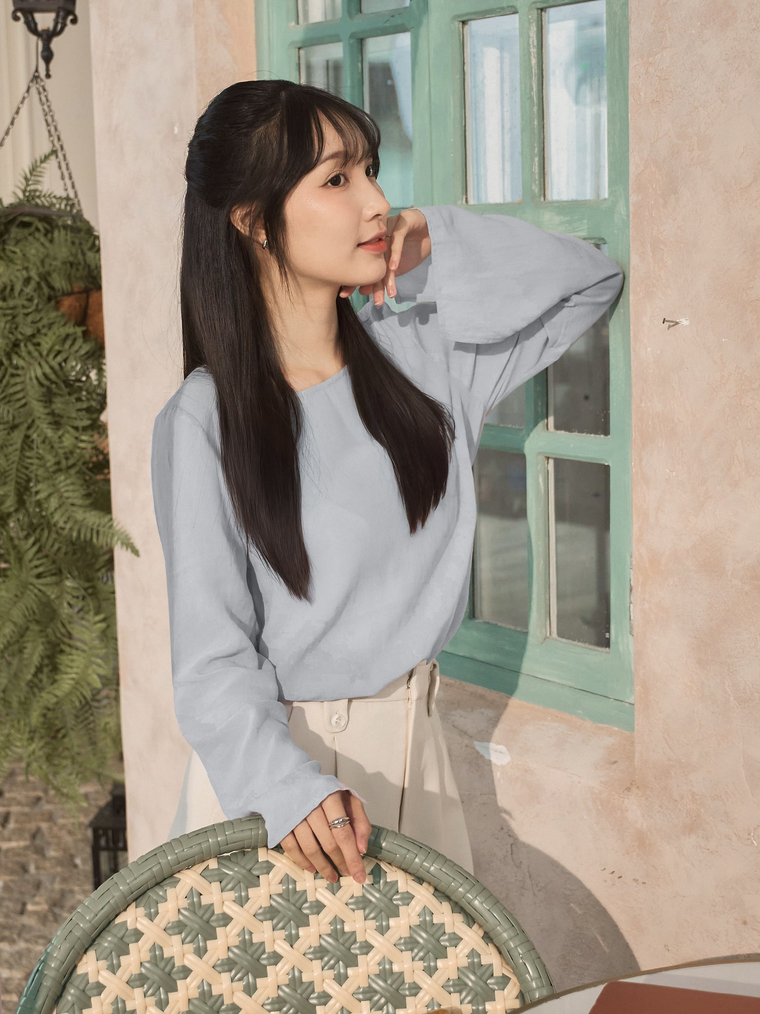 霧面綁帶開衩袖上衣