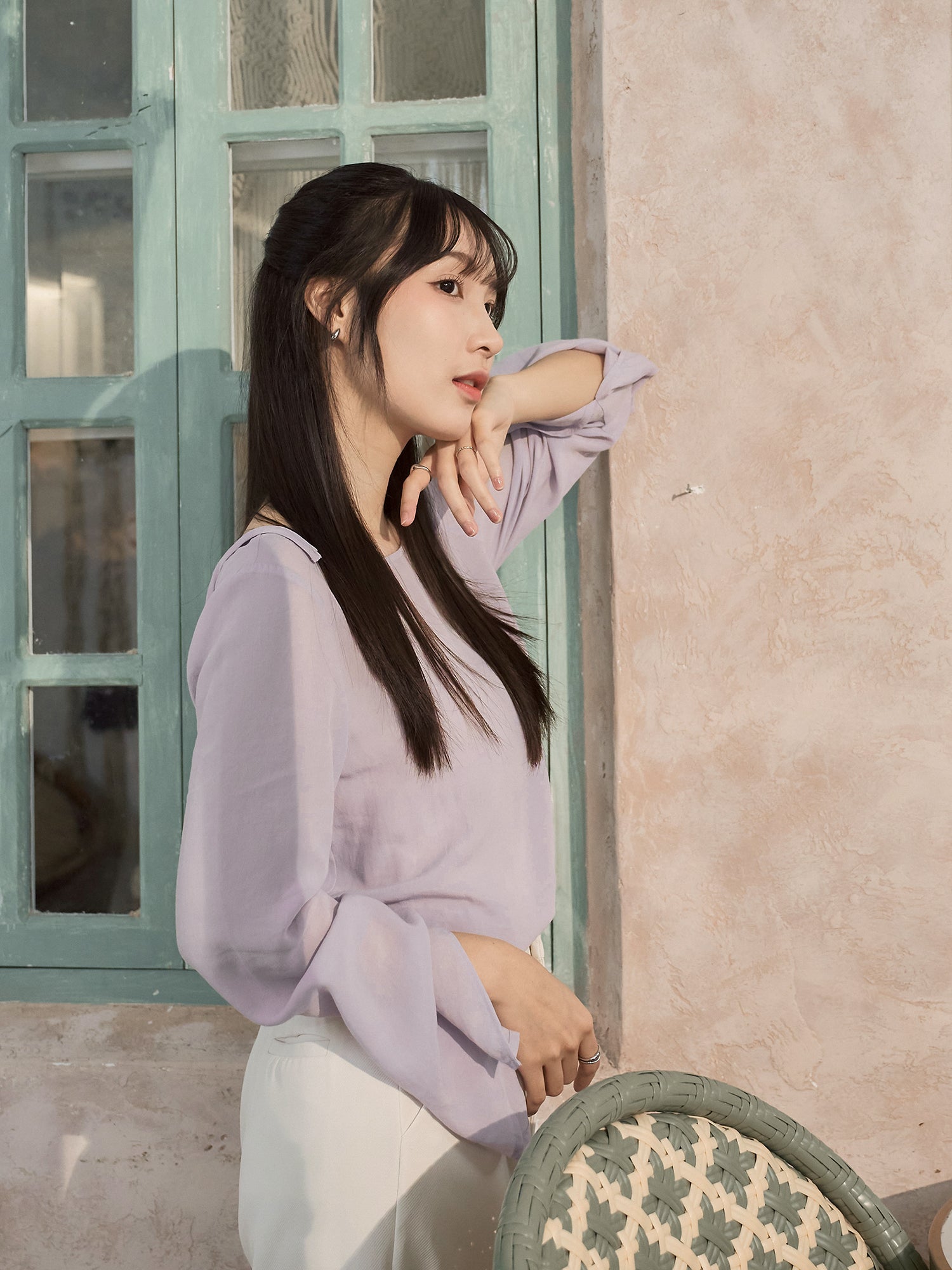 霧面綁帶開衩袖上衣