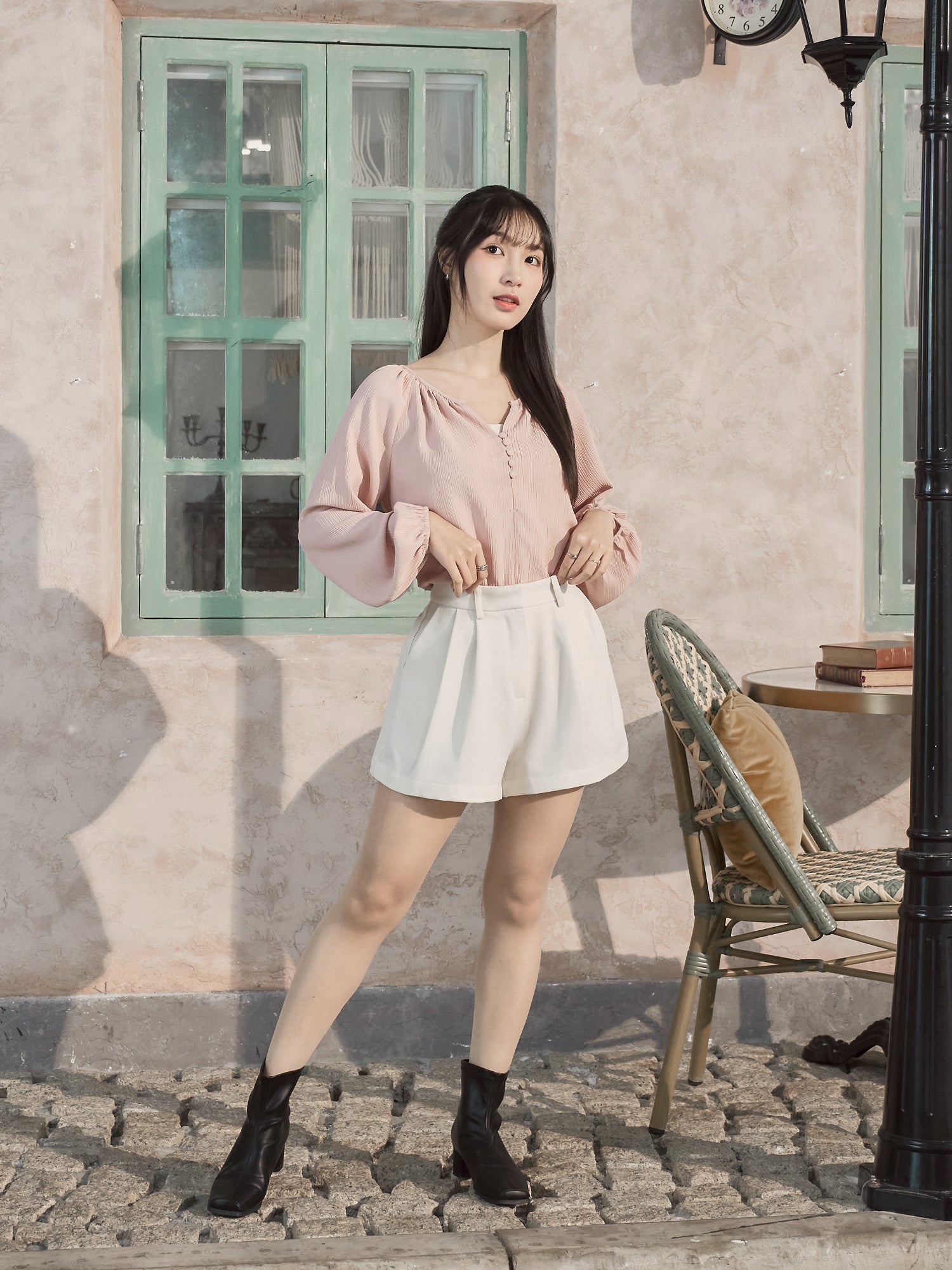 優雅縮褶飄逸上衣