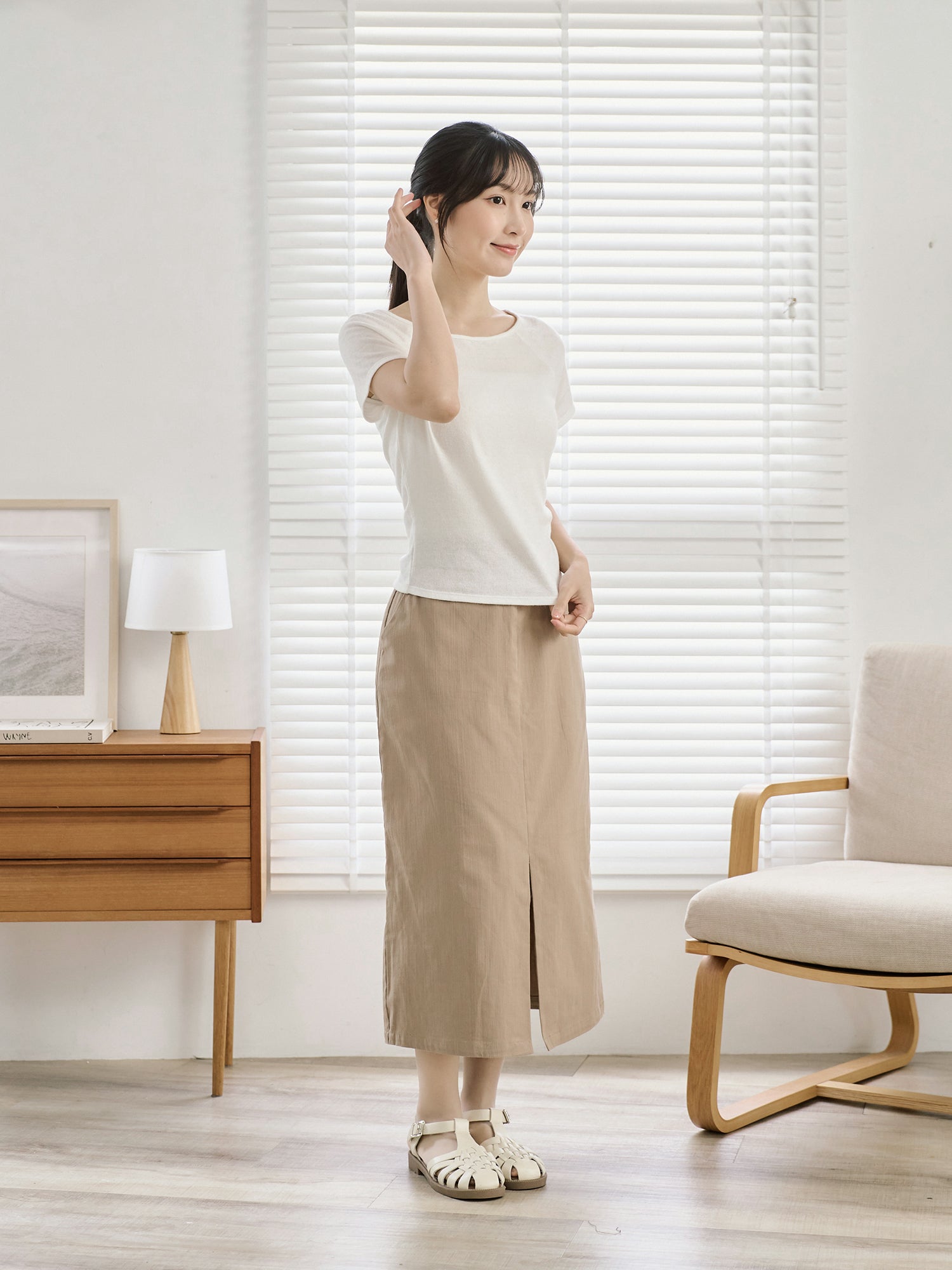 高腰前開衩半身裙