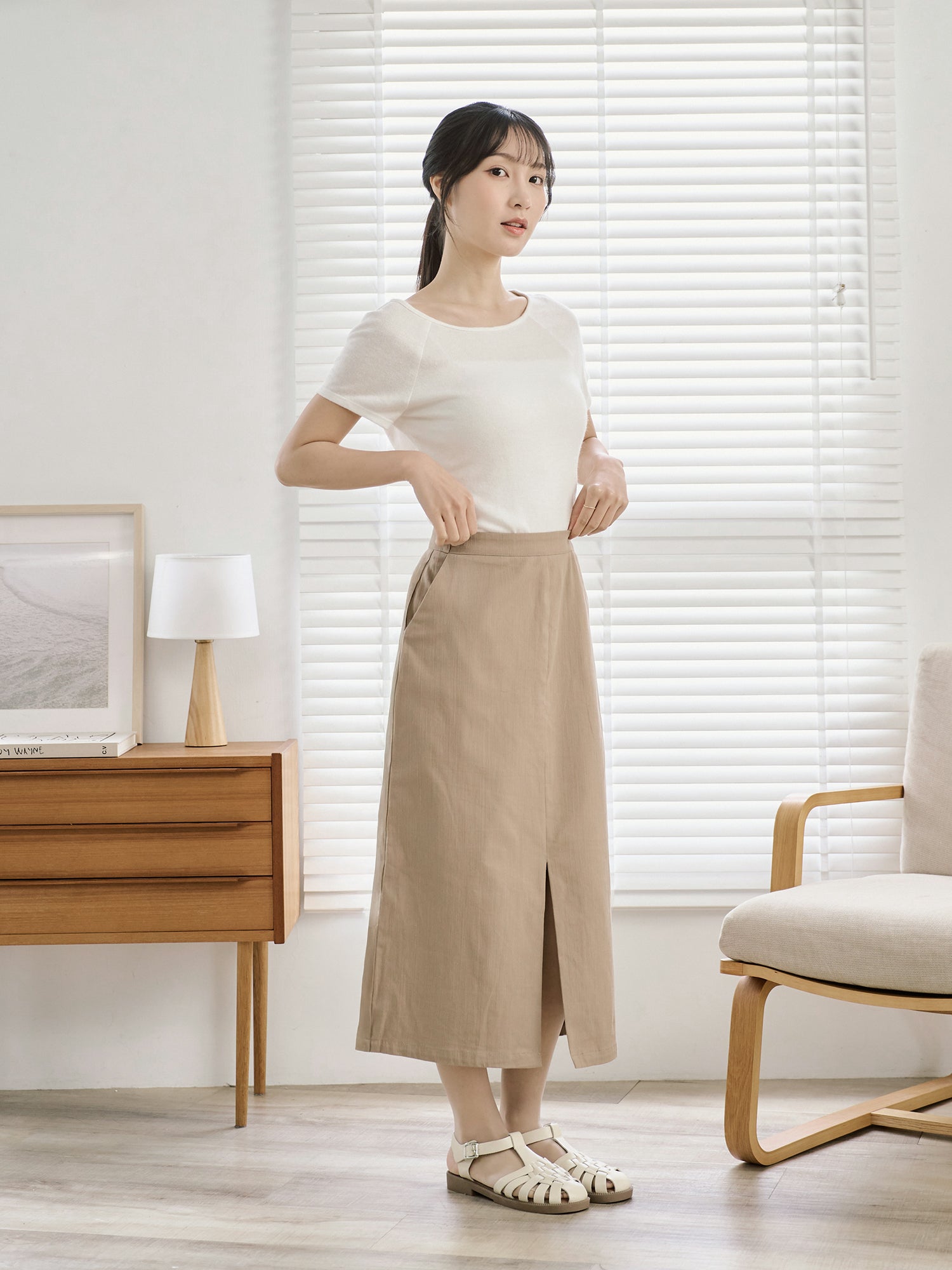 高腰前開衩半身裙