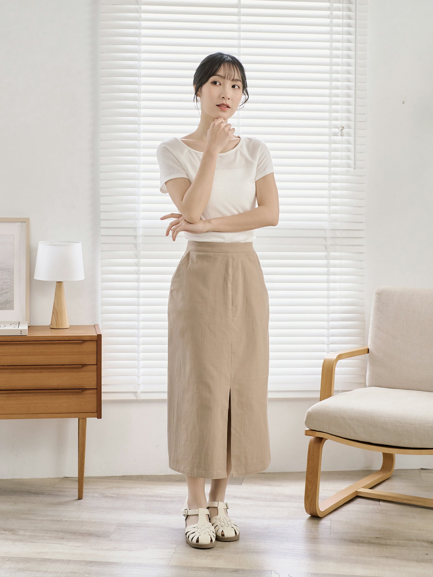 高腰前開衩半身裙