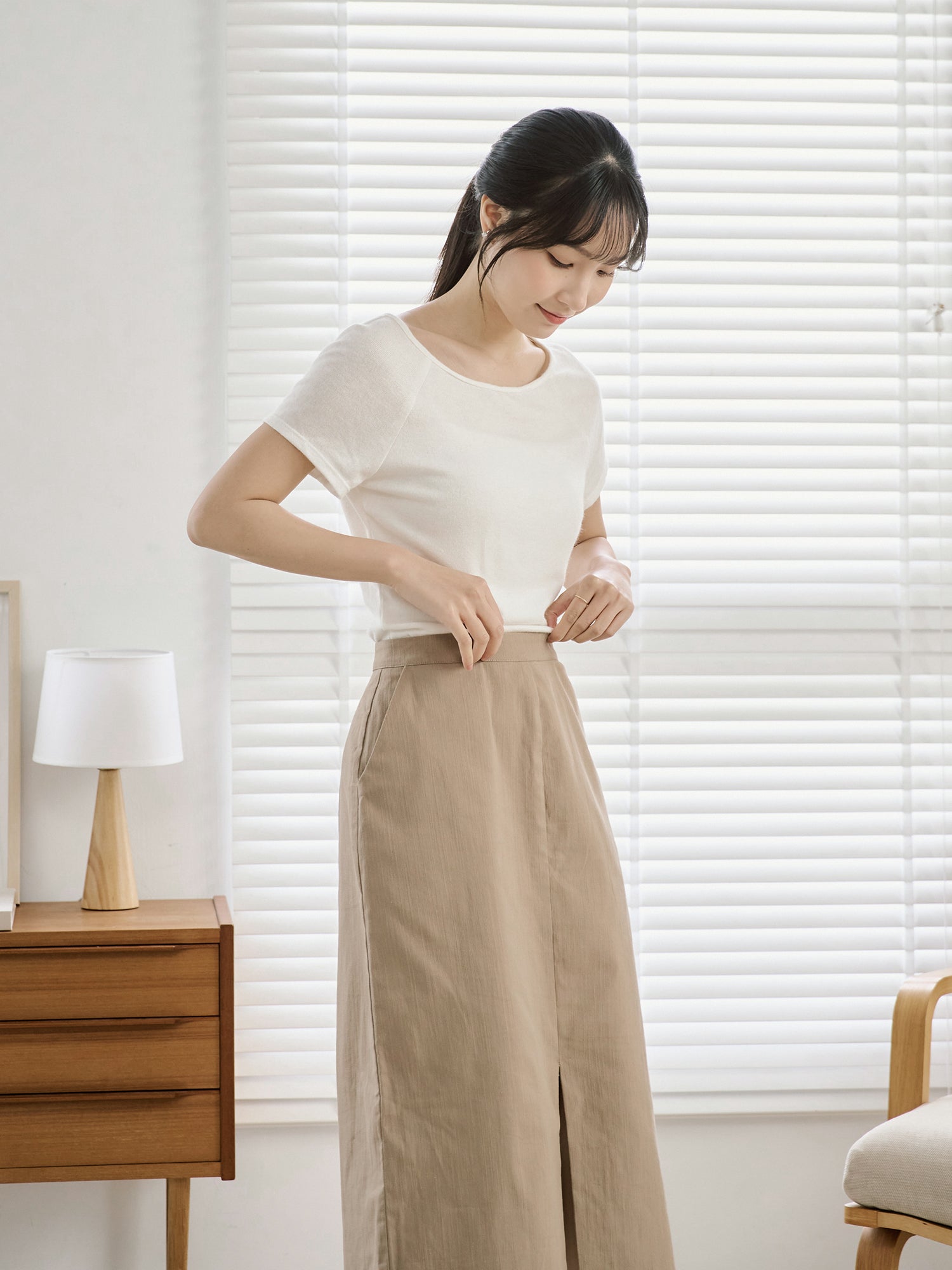 高腰前開衩半身裙