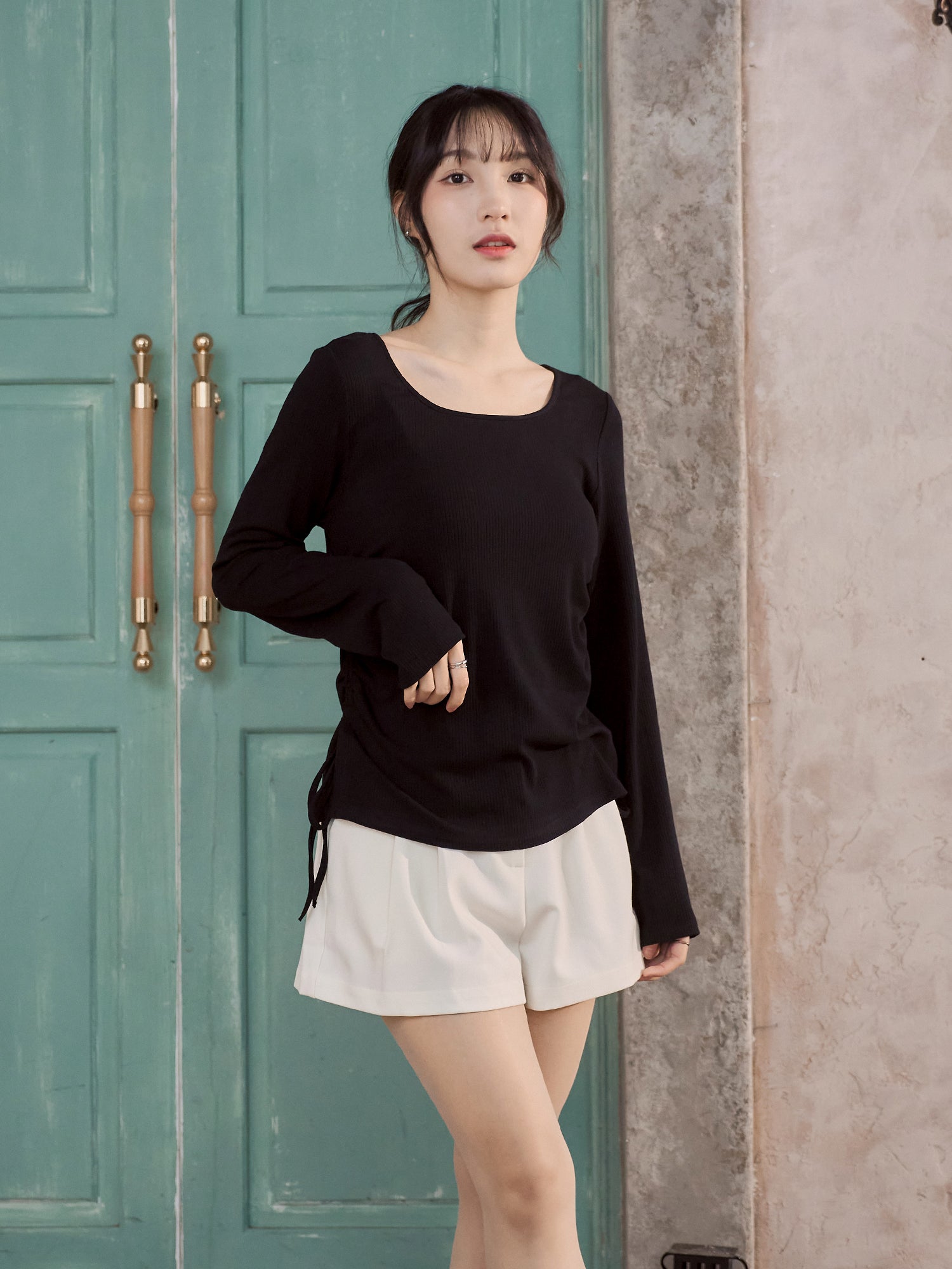 抽繩綁帶開衩上衣