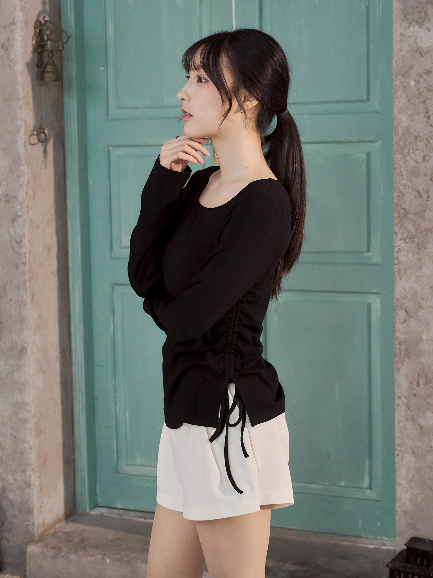 抽繩綁帶開衩上衣