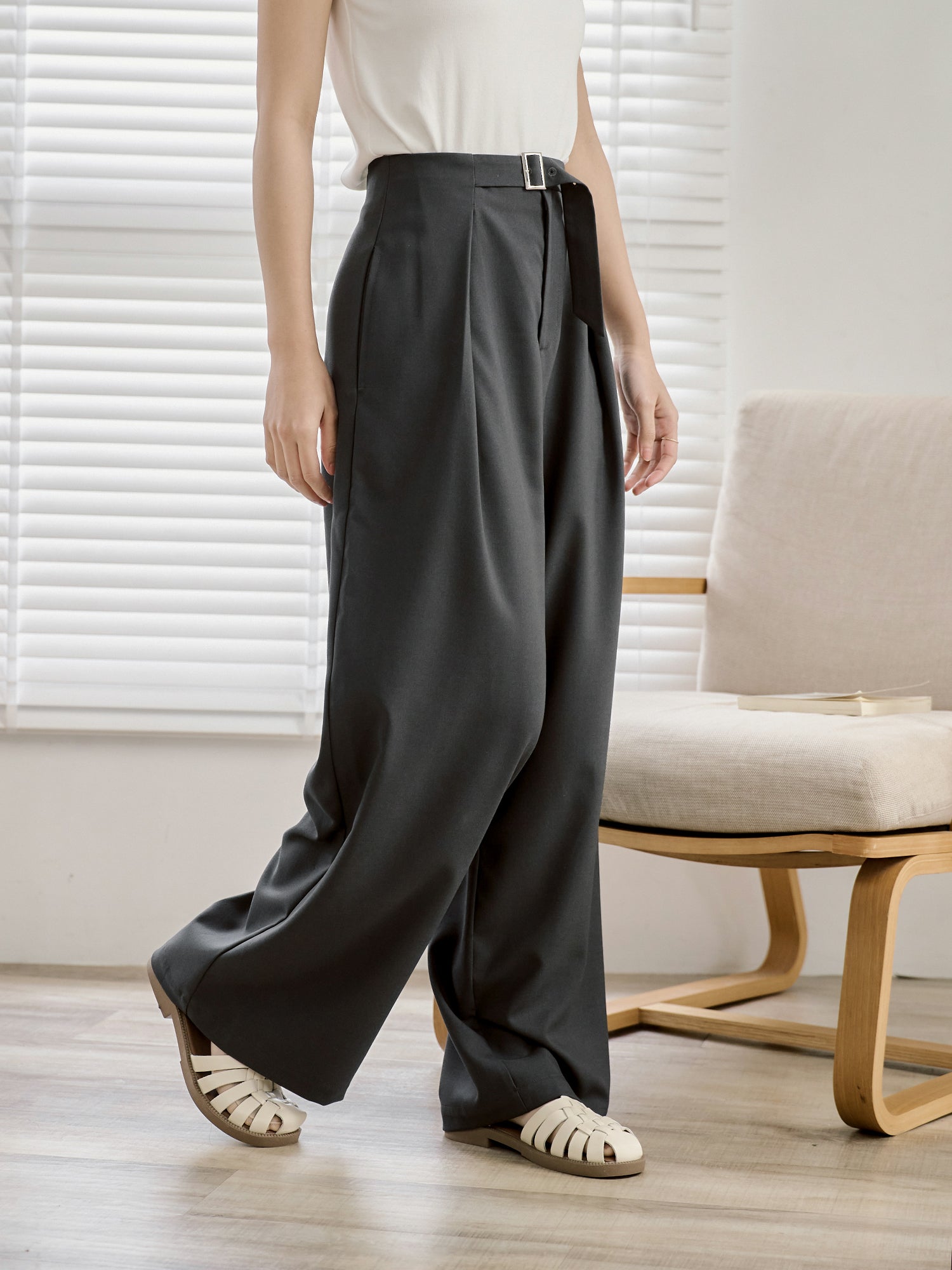 金屬釦打褶西褲