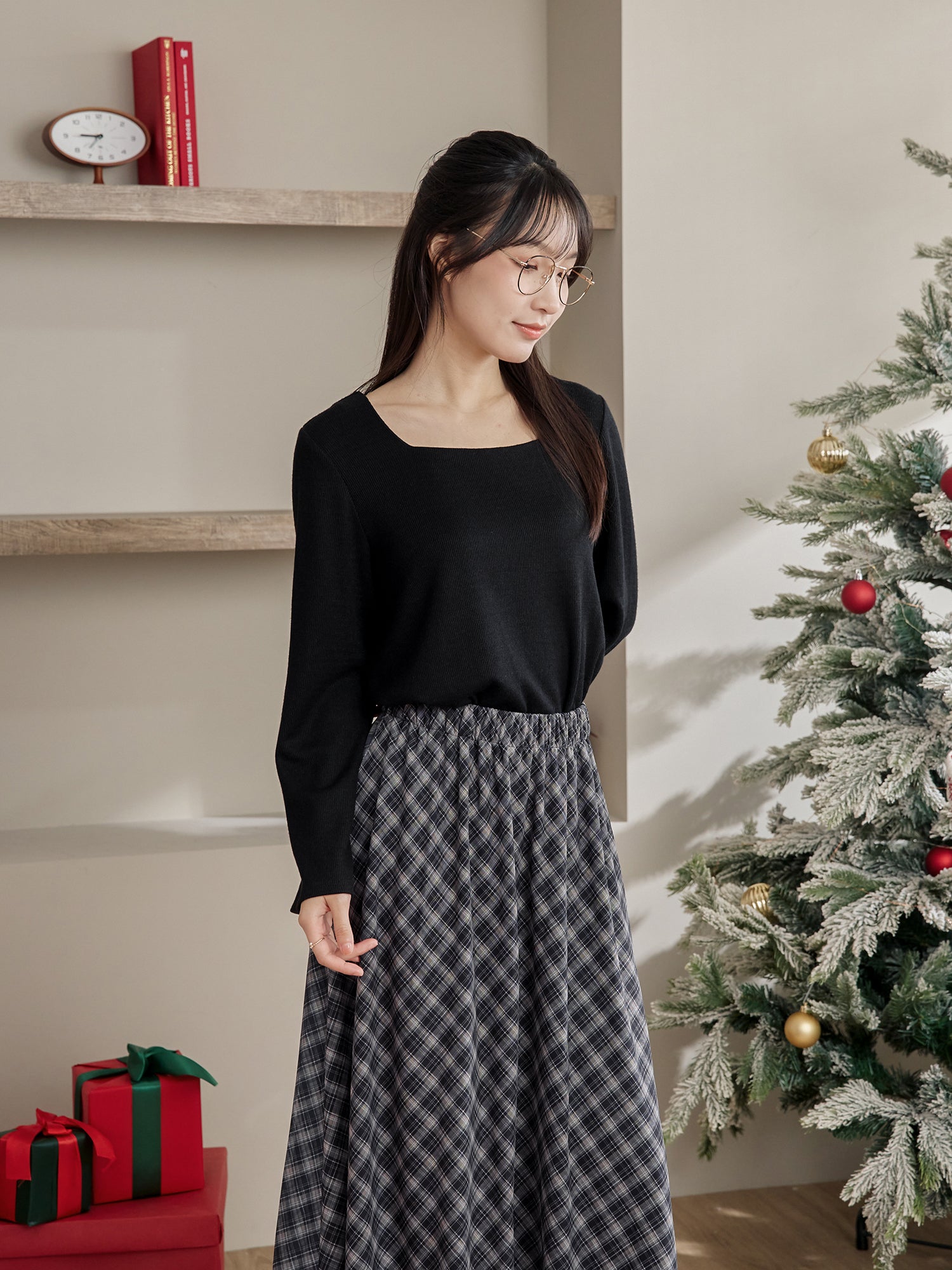 Bell-Sleeve Square Neck Top