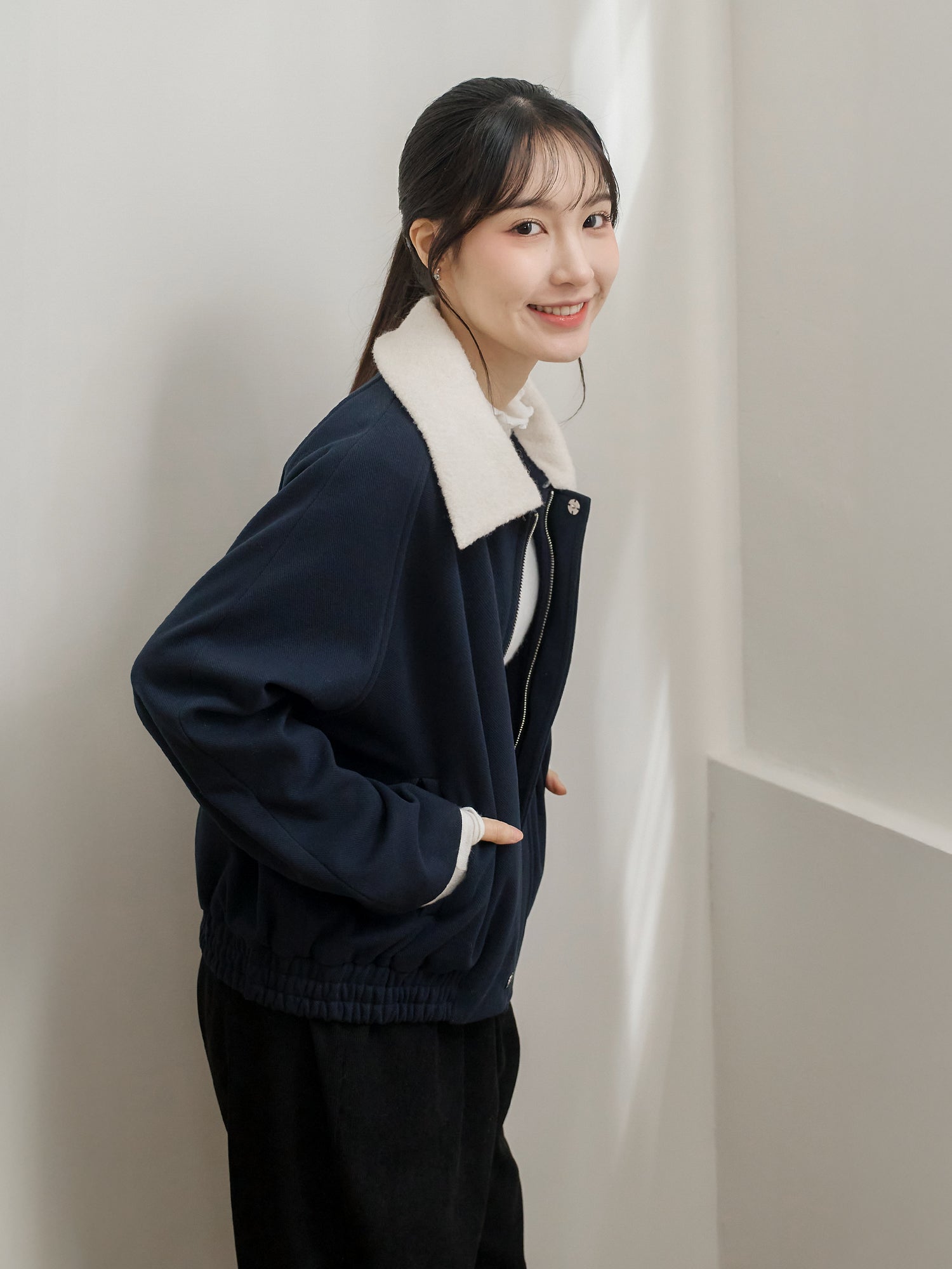 Premium Bomber Coat (Detachable Fluffy Collar)