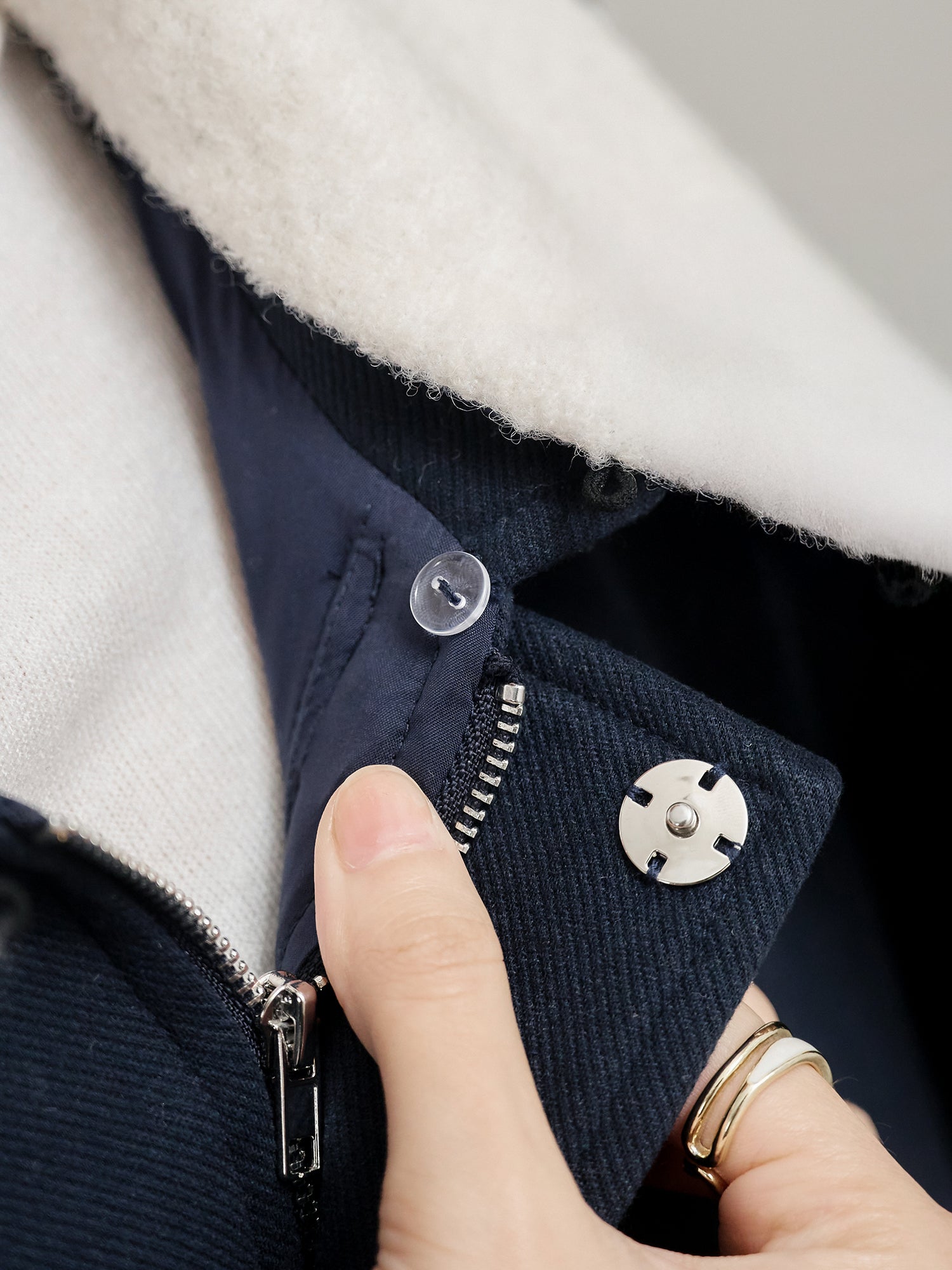 Premium Bomber Coat (Detachable Fluffy Collar)