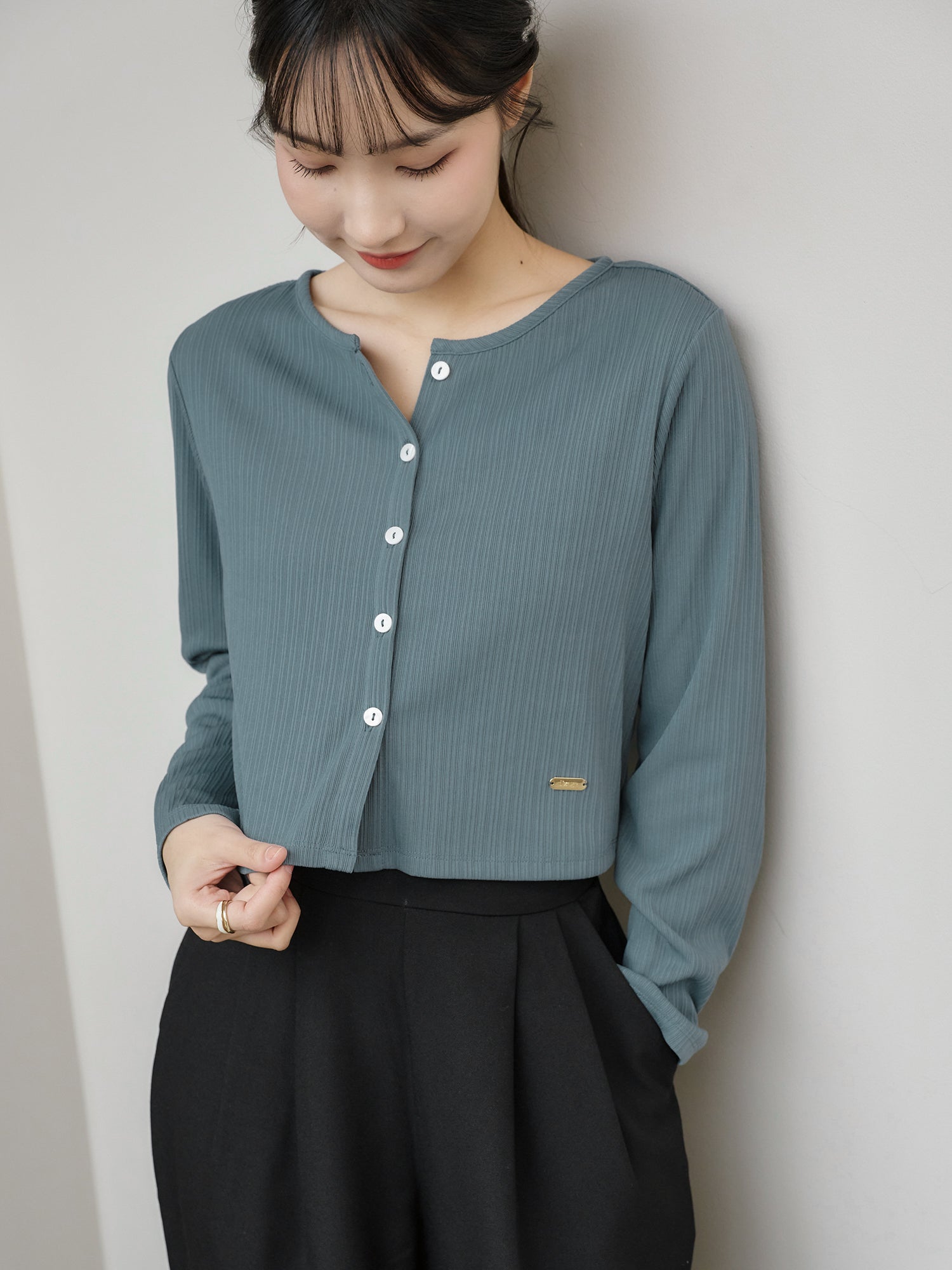 Cropped Pleated Cardigan