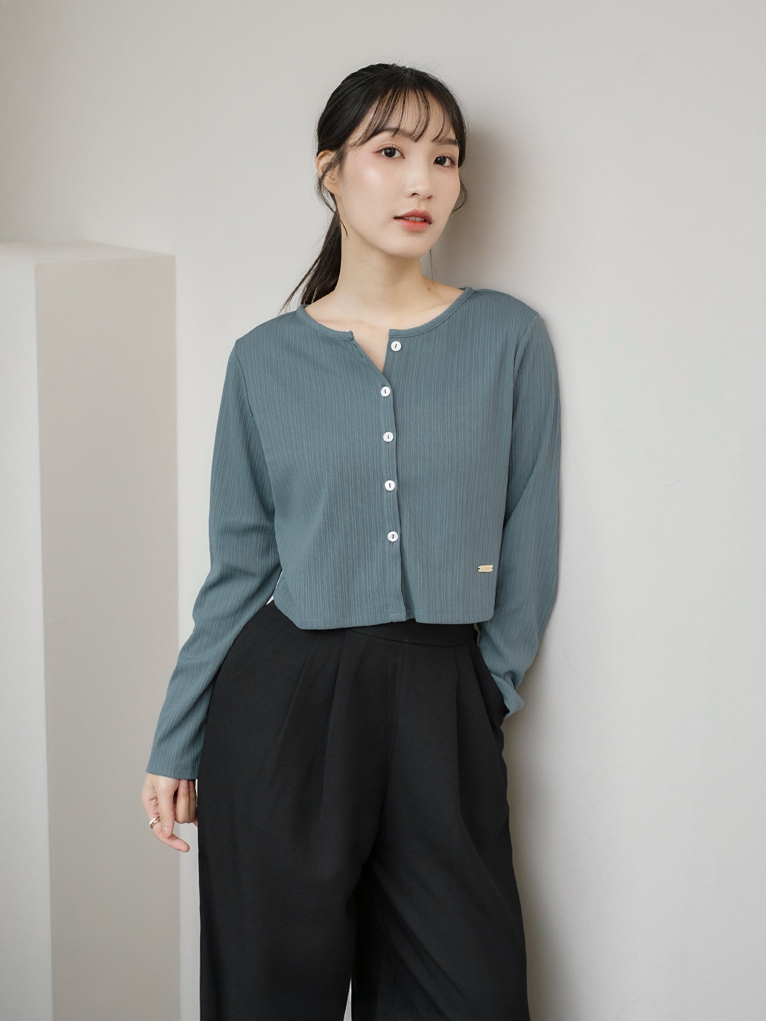 Cropped Pleated Cardigan