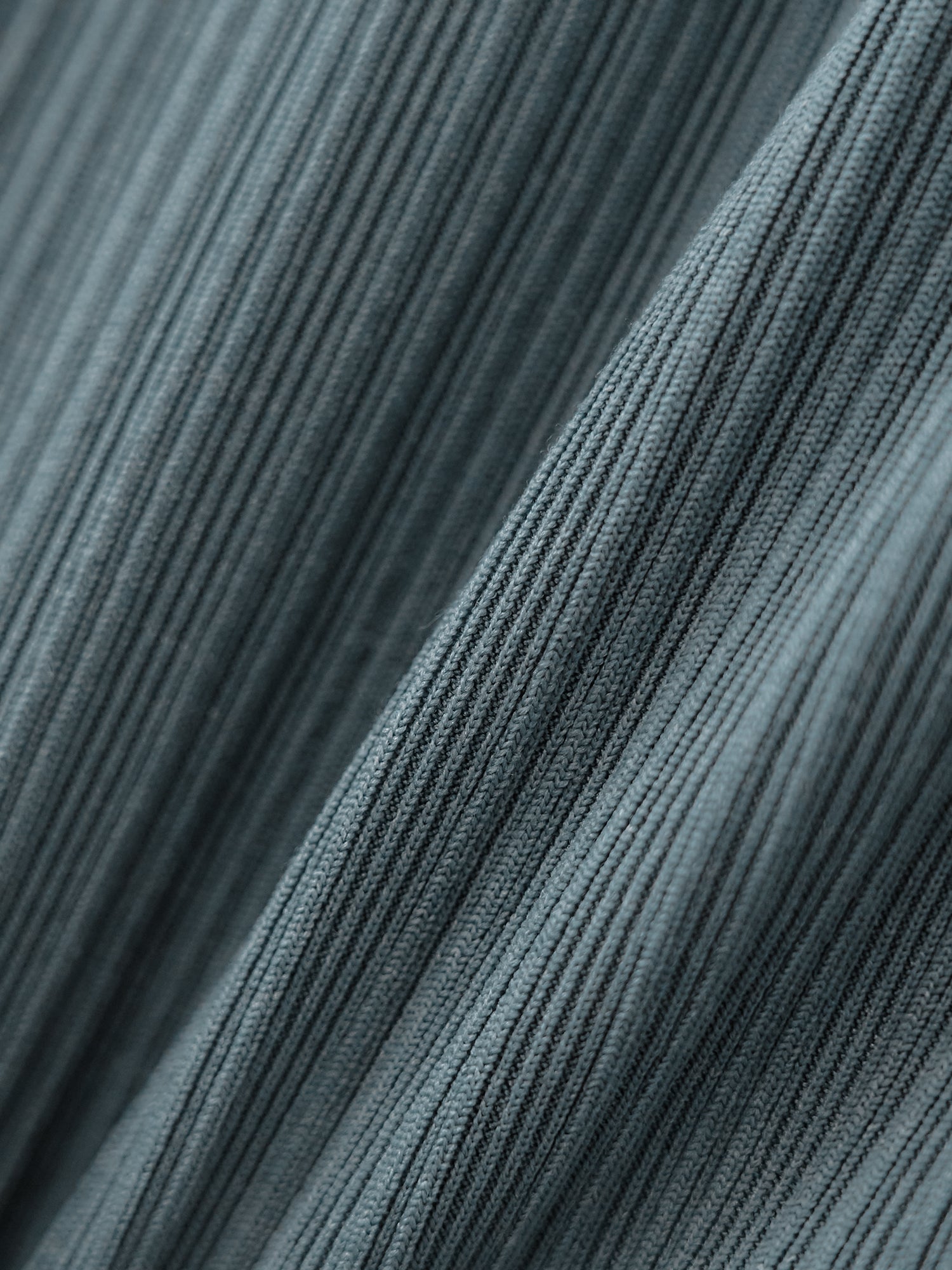 Cropped Pleated Cardigan