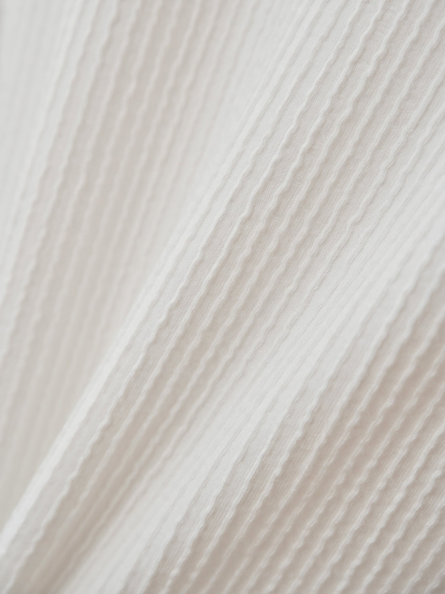 立體細條紋上衣