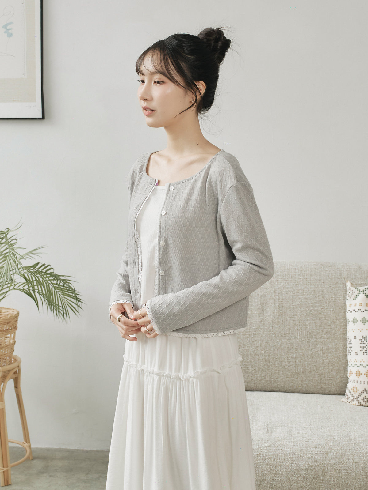 Contrast Buttoned Lace Trim Cardigan