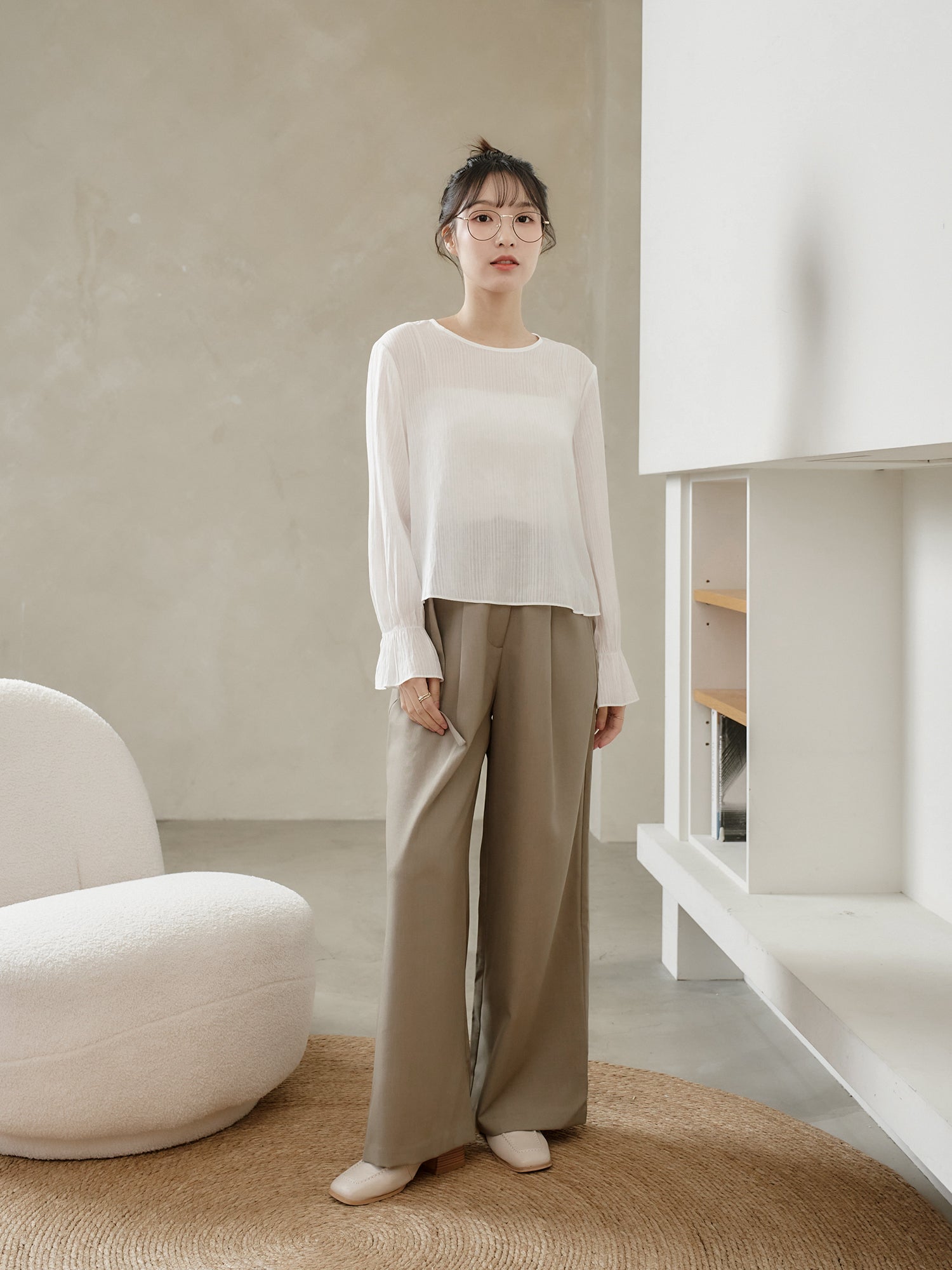 圓領荷葉袖罩衫