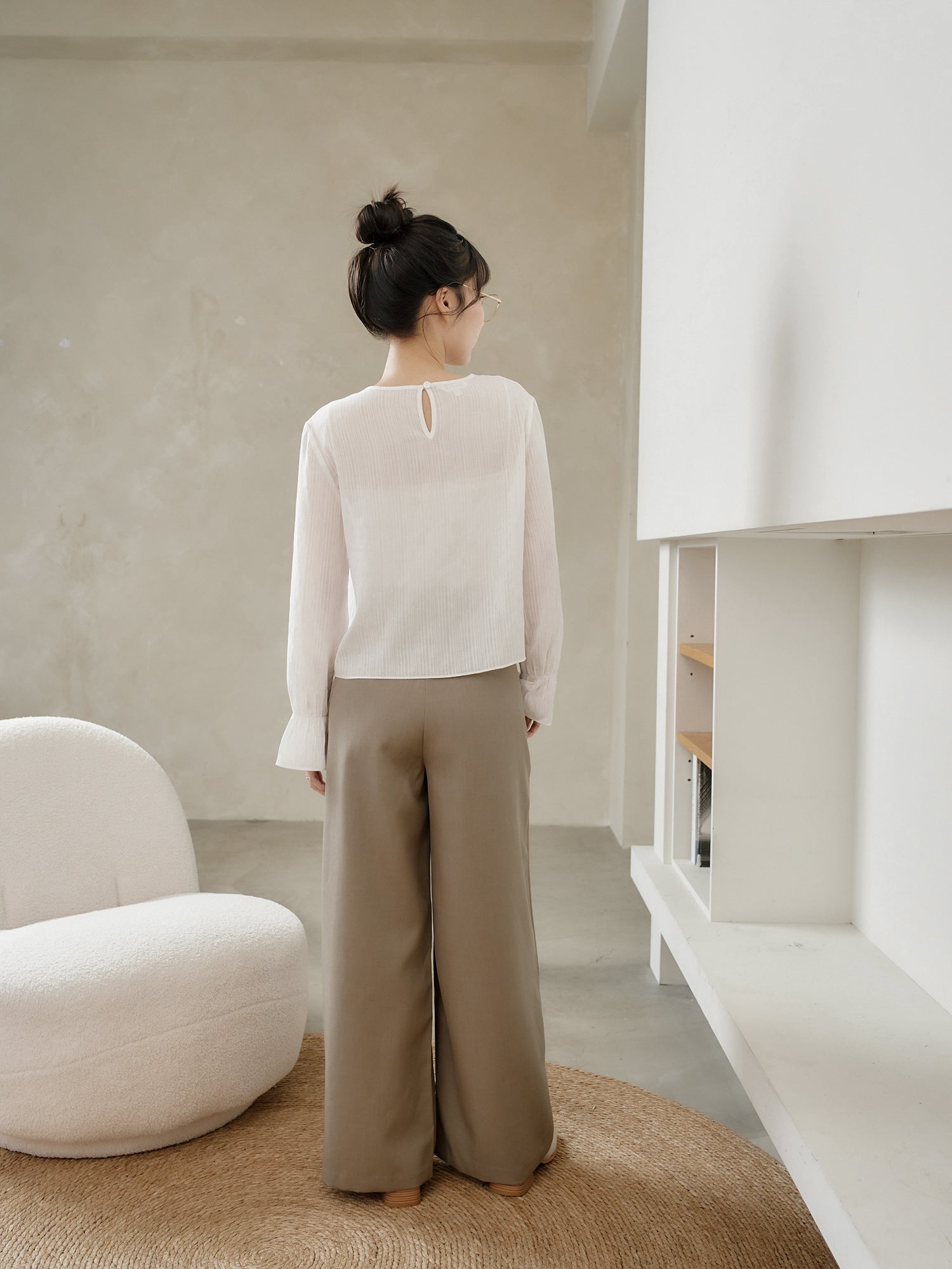 Modern Ruffle Cuff Blouse