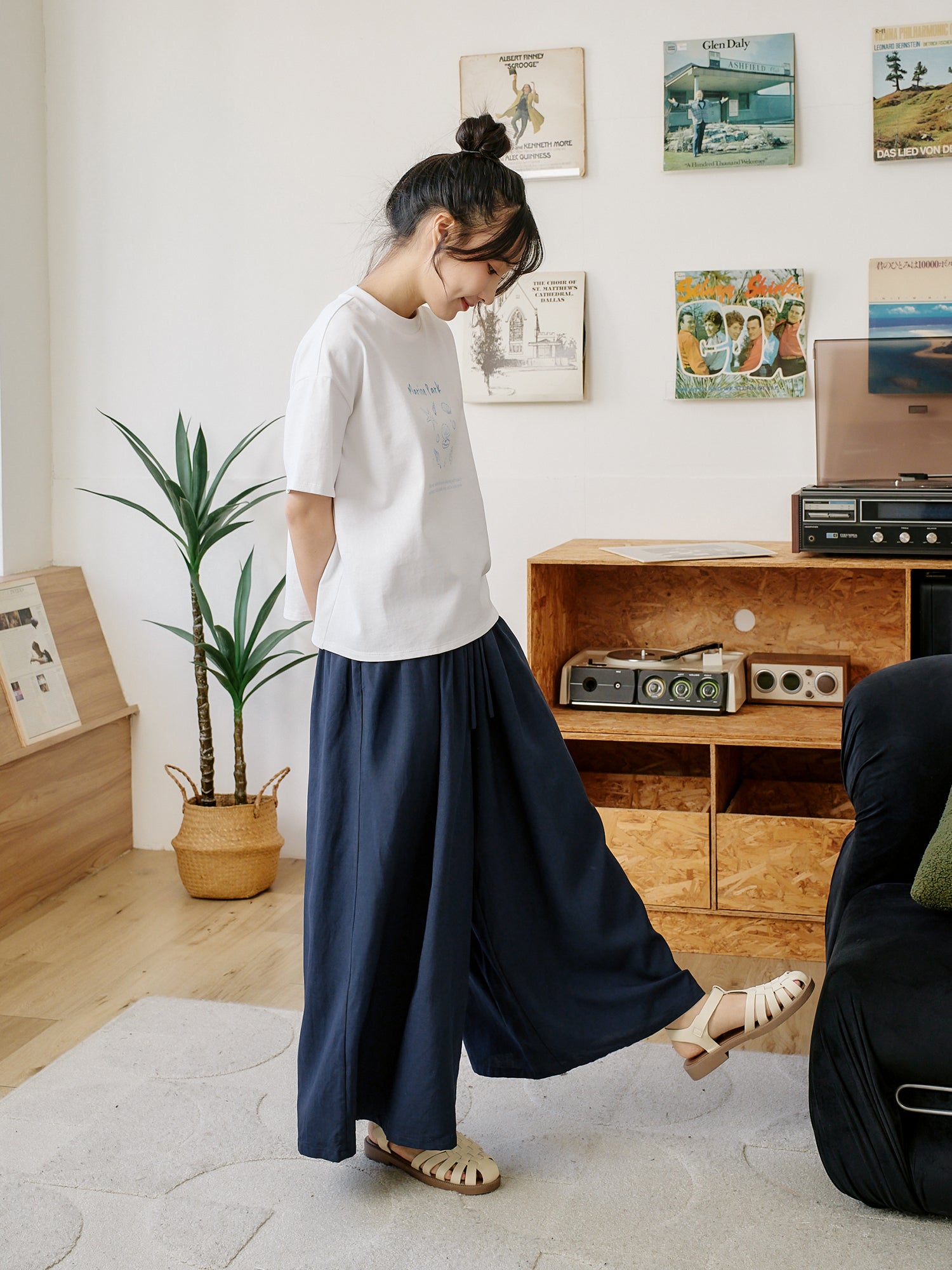 Elastic Waist Wide Leg Pants