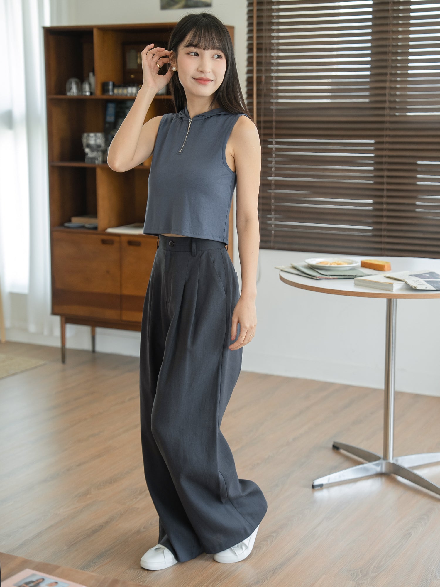 Hooded Sleeveless Top