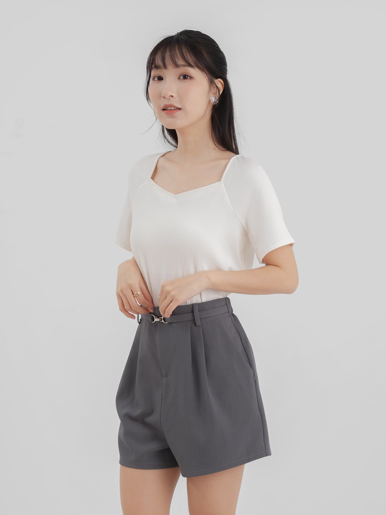 愛心領後綁帶上衣
