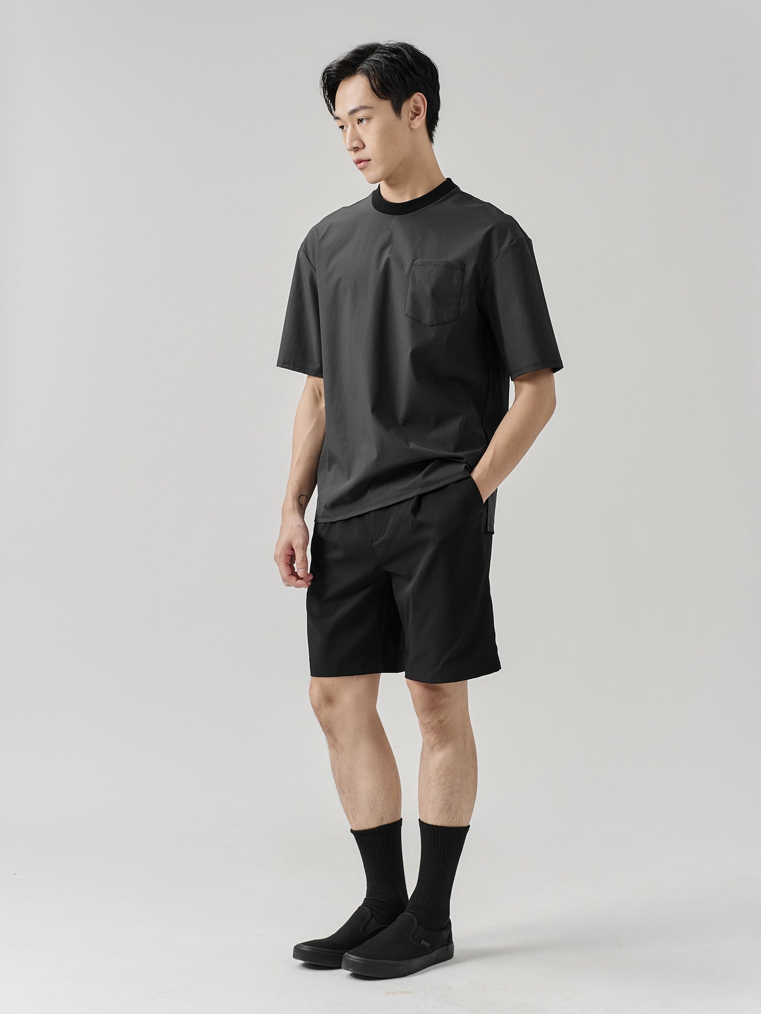 Cooling Pocketed Split-Hem Tee