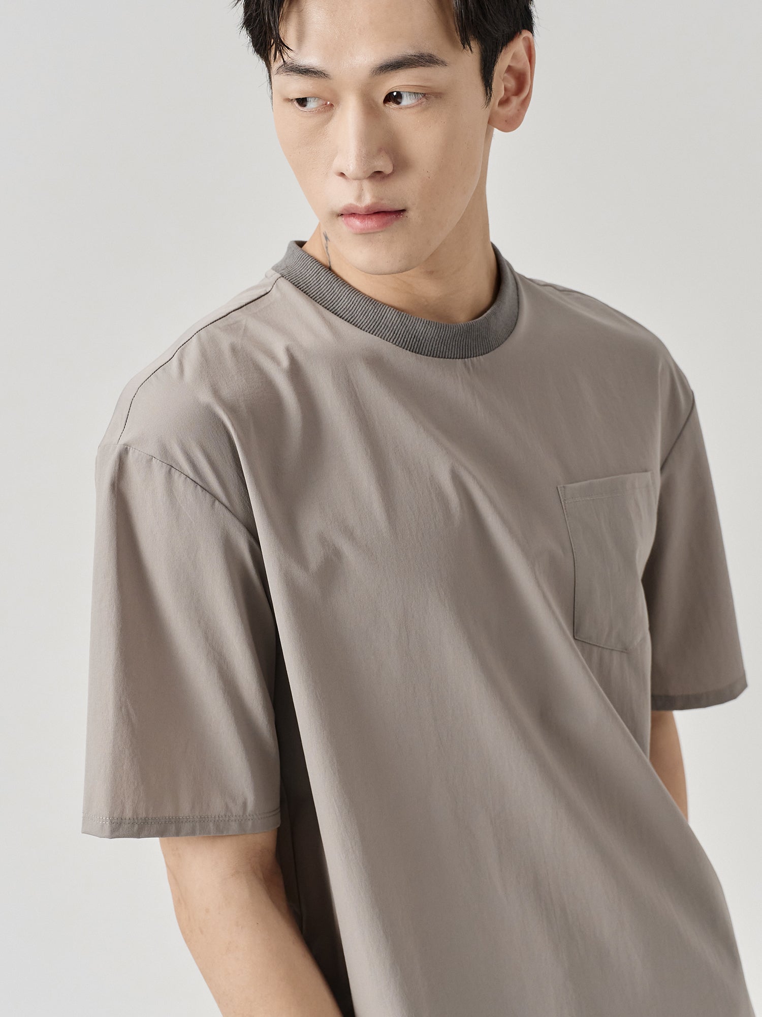 Cooling Pocketed Split-Hem Tee
