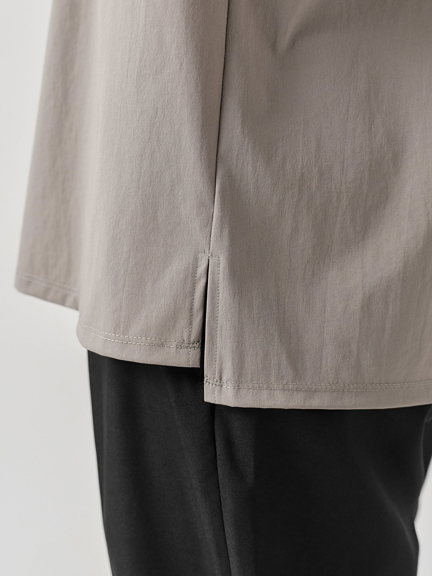 Cooling Pocketed Split-Hem Tee