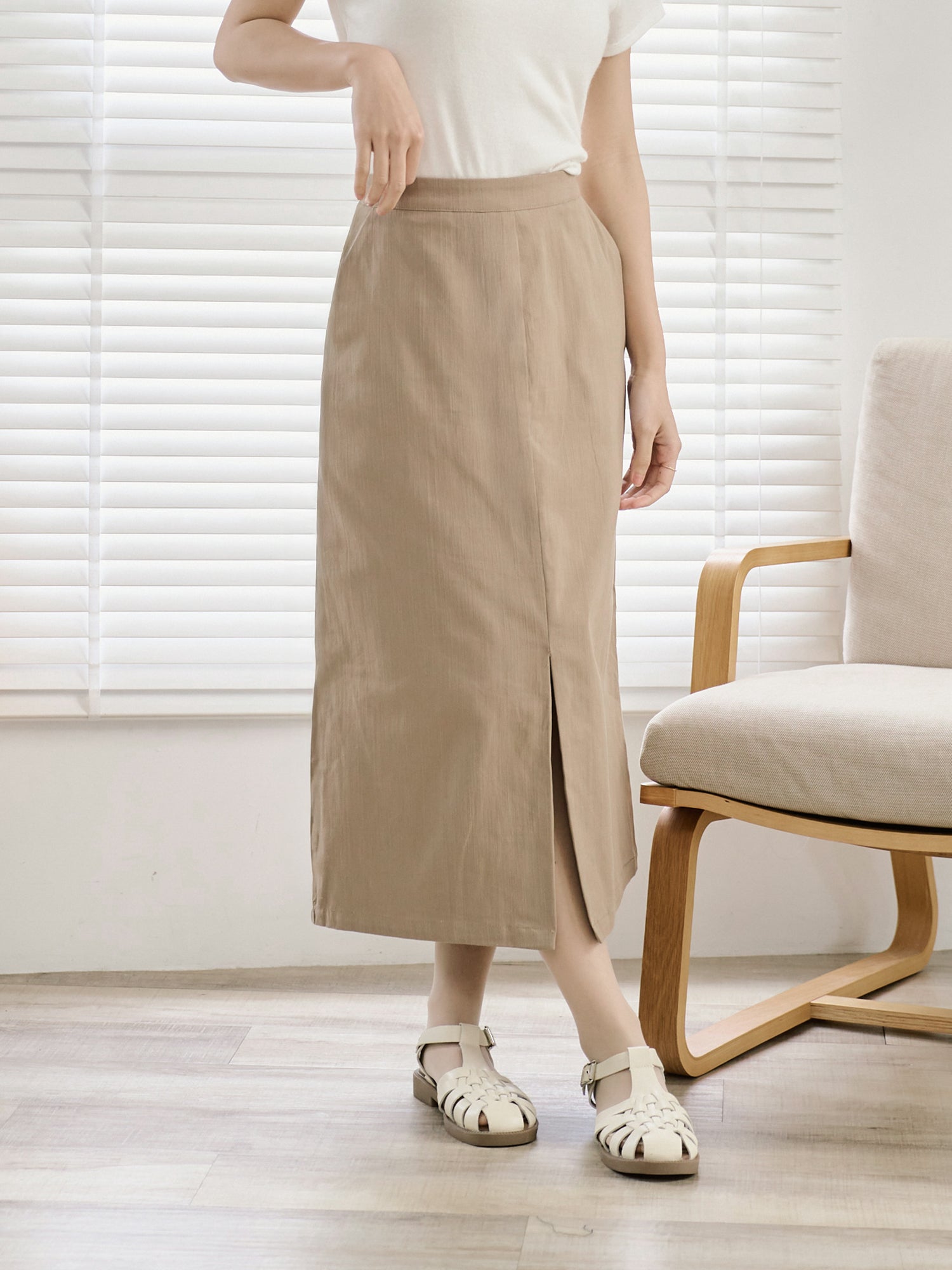 高腰前開衩半身裙