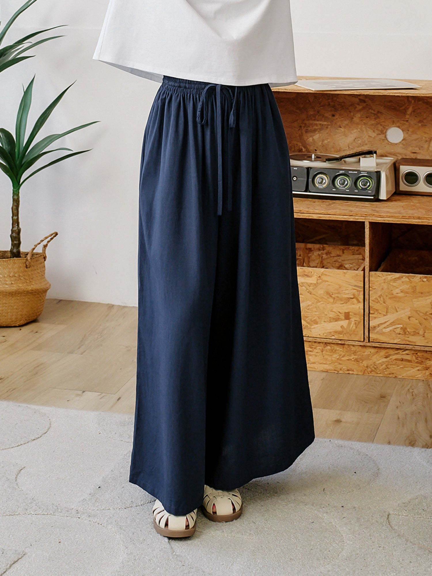 Elastic Waist Wide Leg Pants