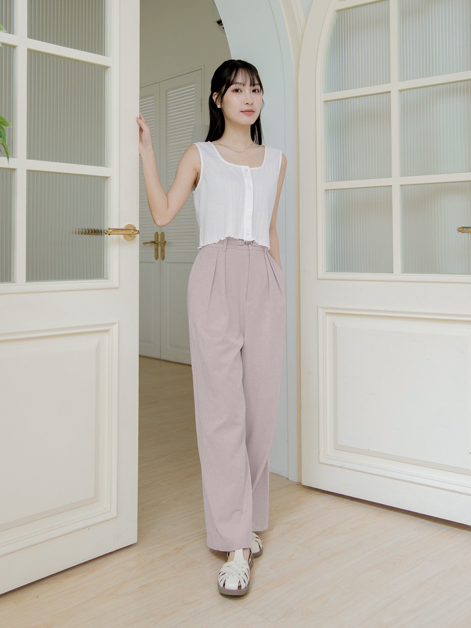 Buttoned Sleeveless Top