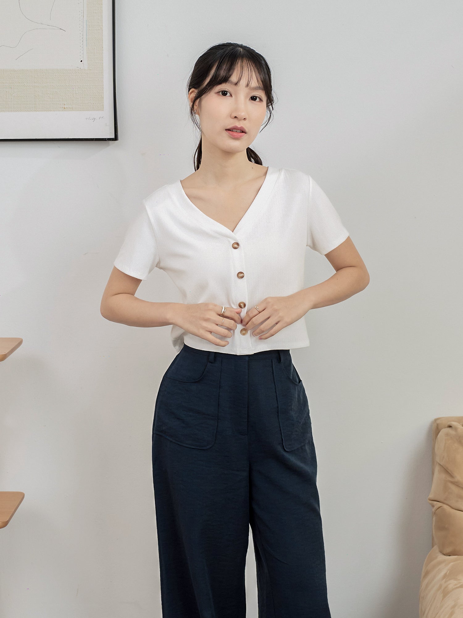 Buttoned V-neck Knit Top