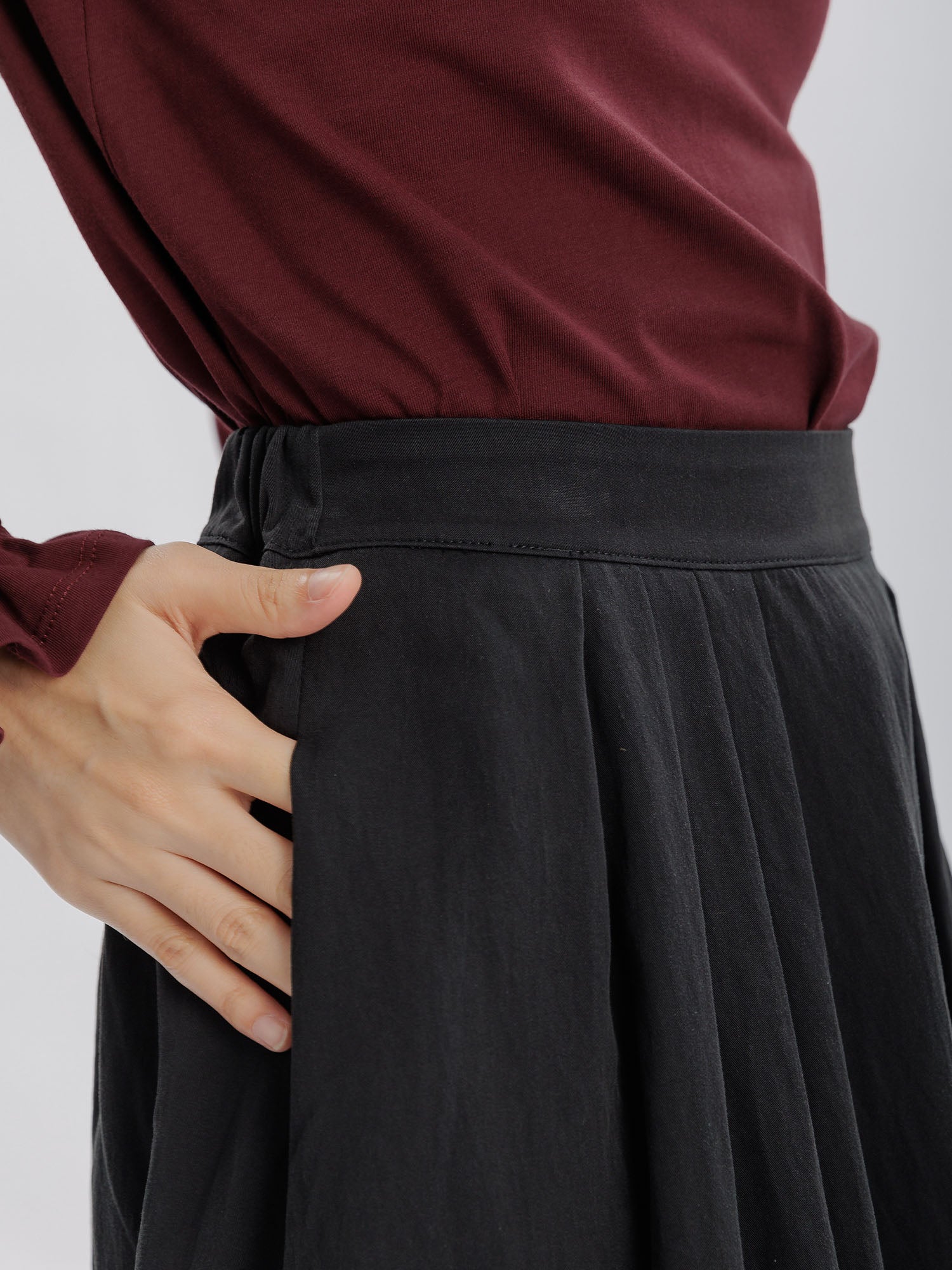 Moonlit Side Pleated Skirt