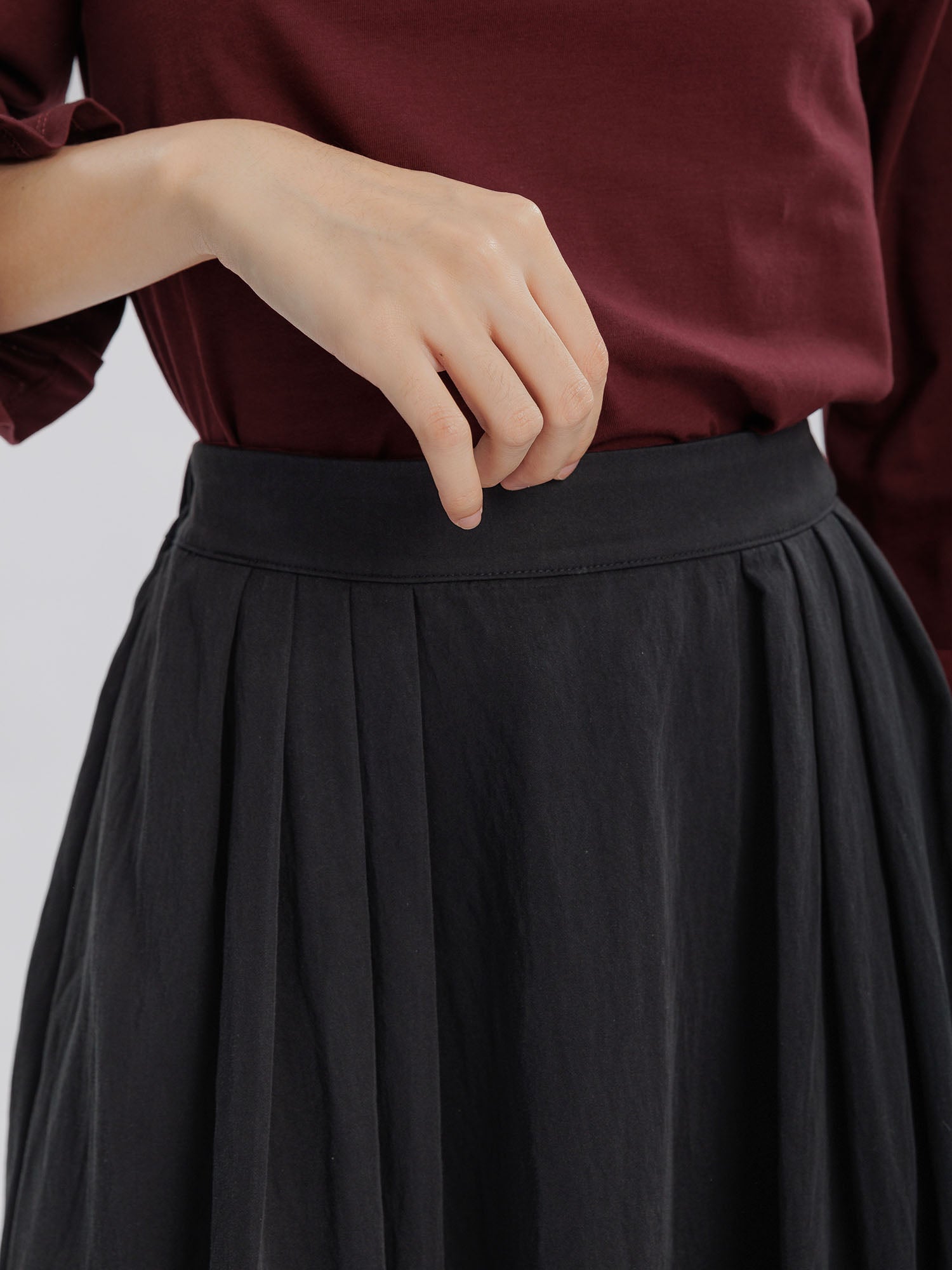 Moonlit Side Pleated Skirt