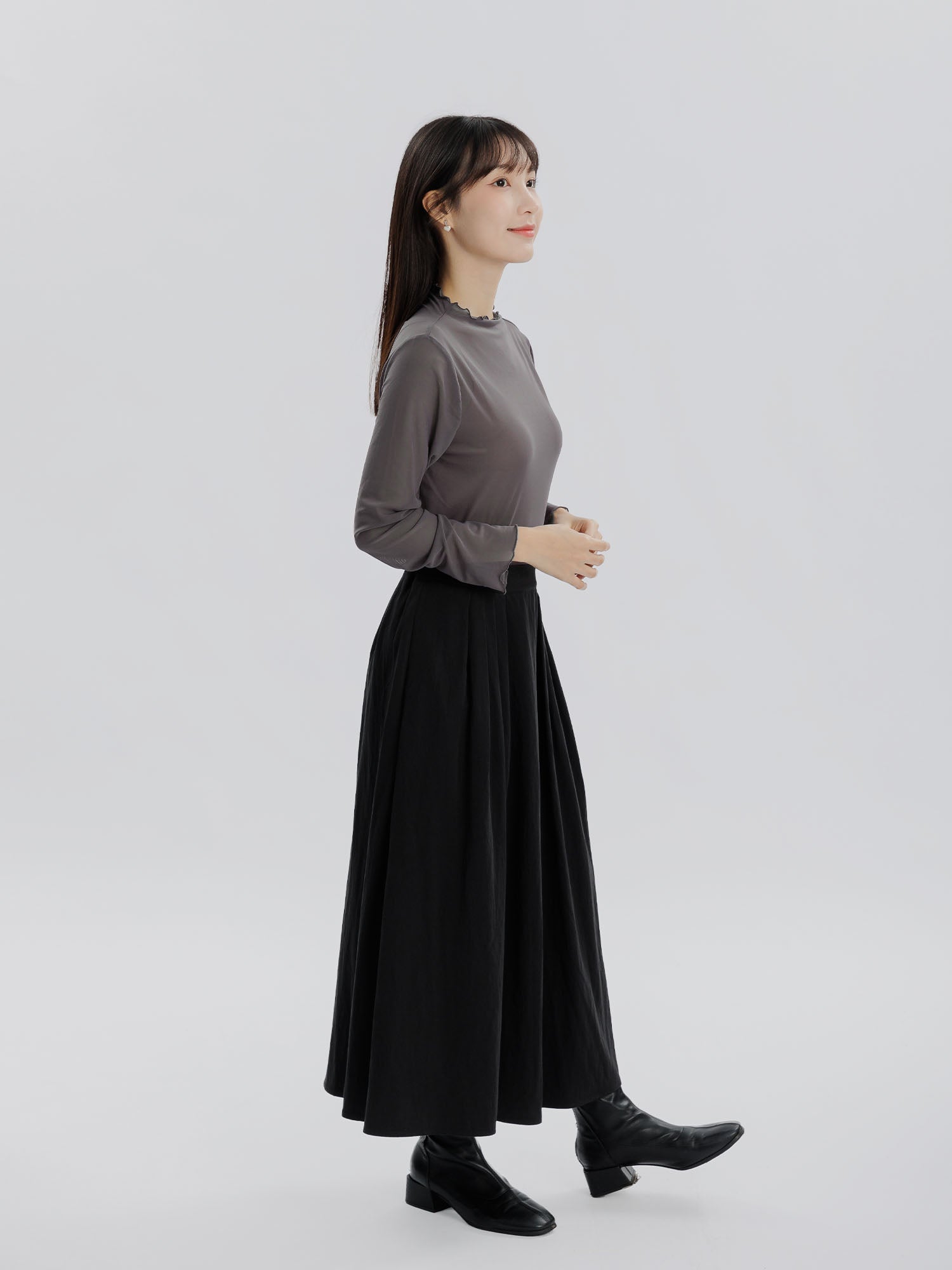 Priscilla 透膚木耳邊長袖上衣