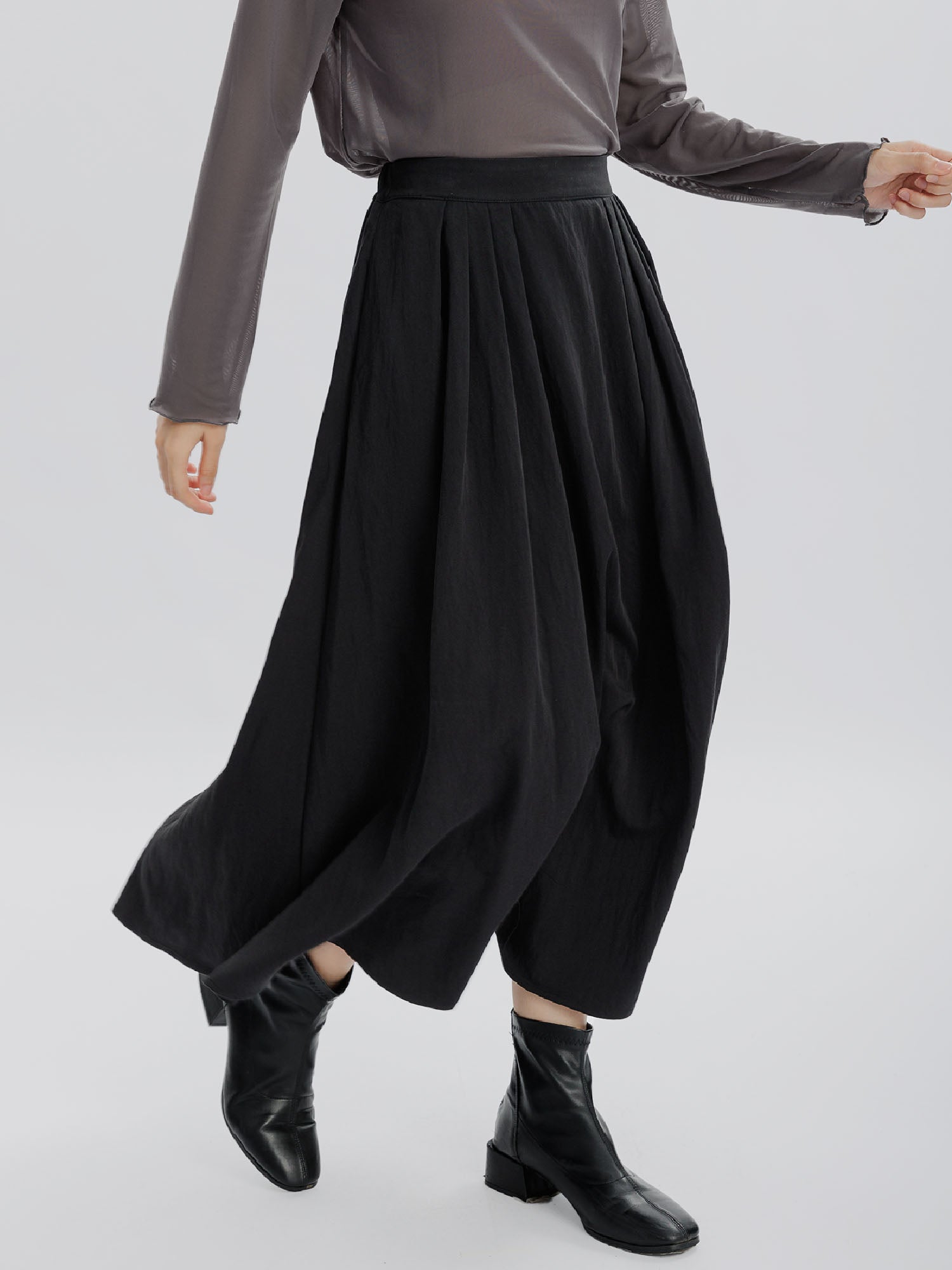 Moonlit Side Pleated Skirt