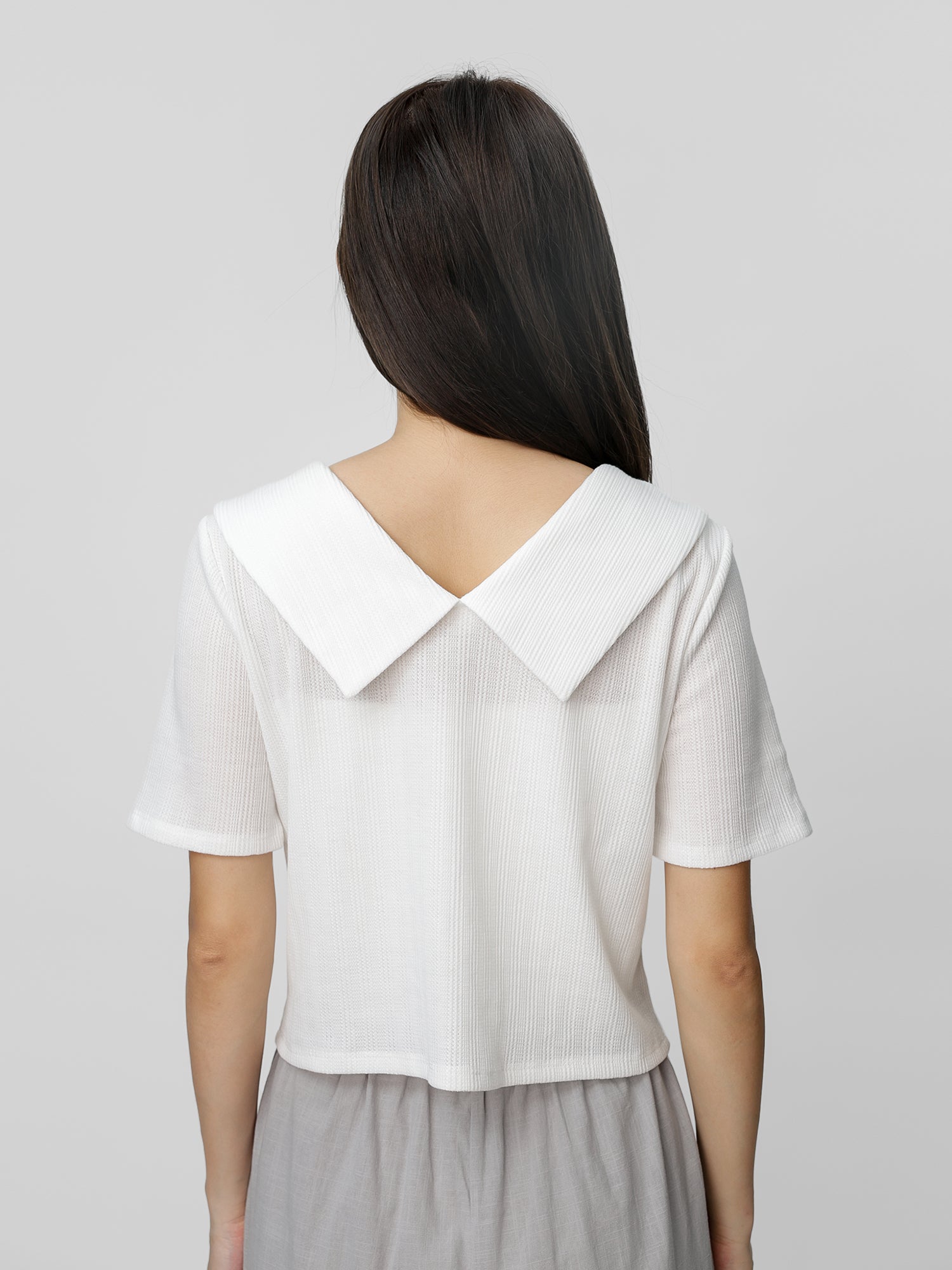 Noele Collared Zip Up Top
